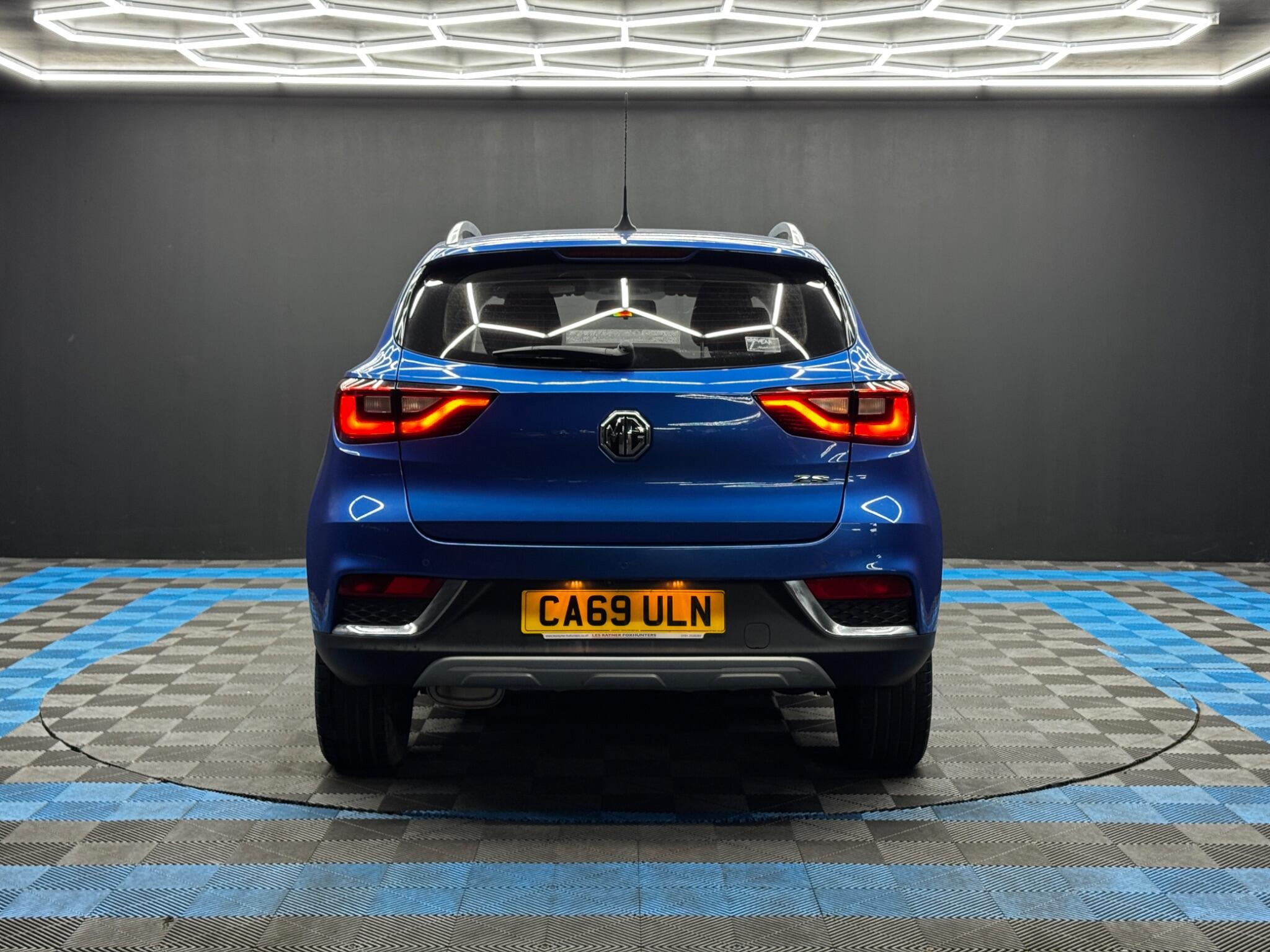 MG ZS view 6
