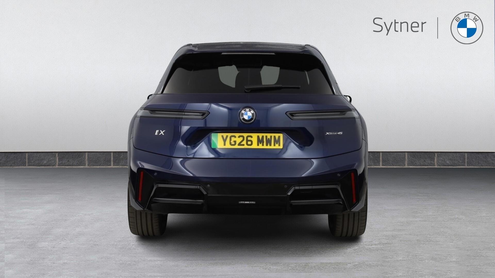 BMW iX view 15