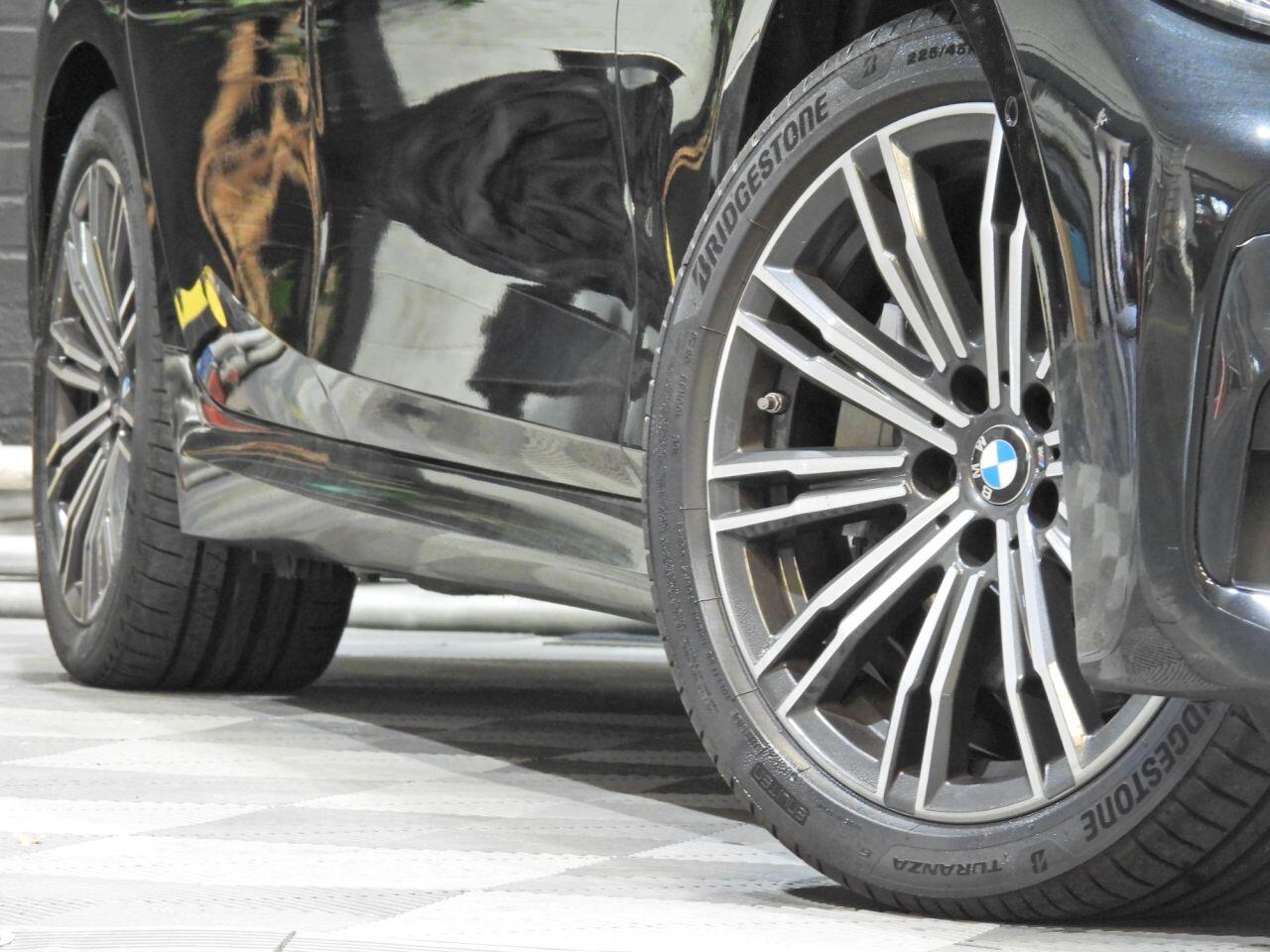 BMW 3 Series view 5