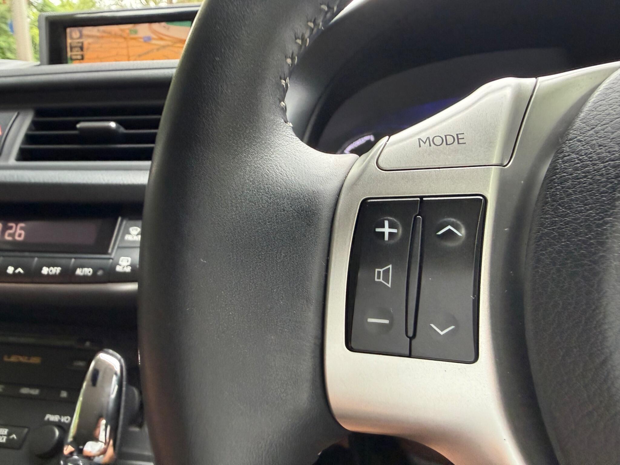 Lexus CT view 19