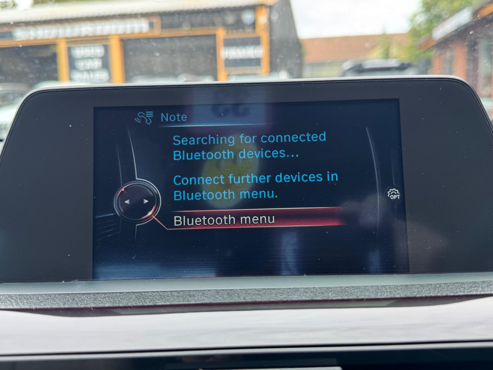 BMW 3 Series view 25