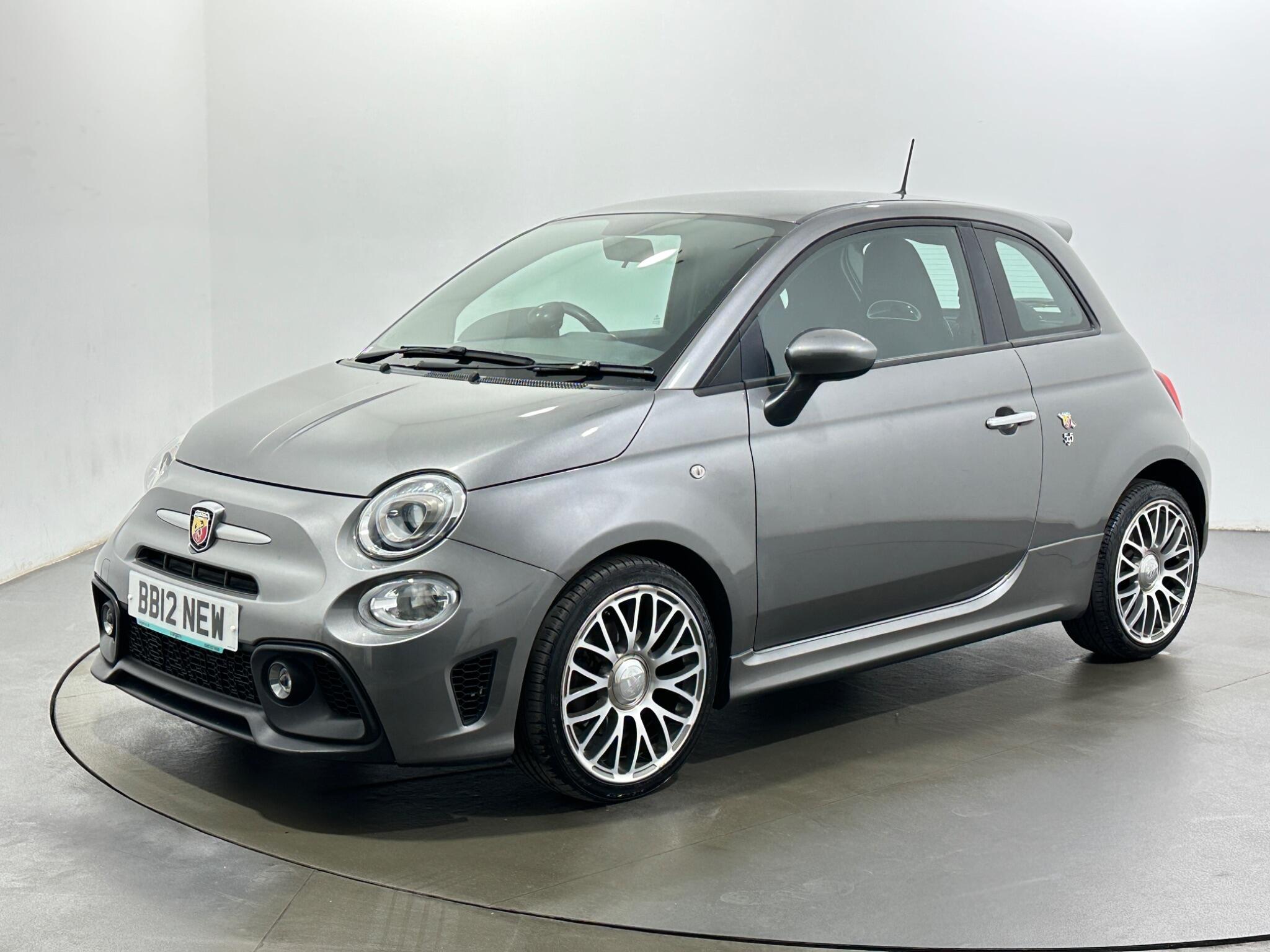 Abarth 595 view 4