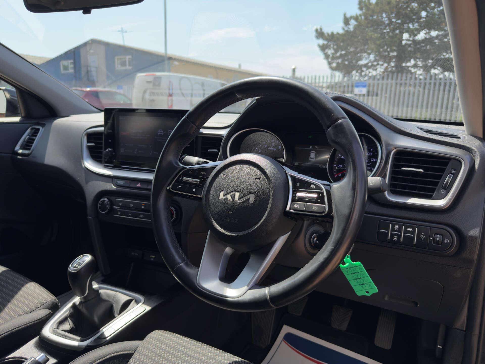 Kia Ceed view 56