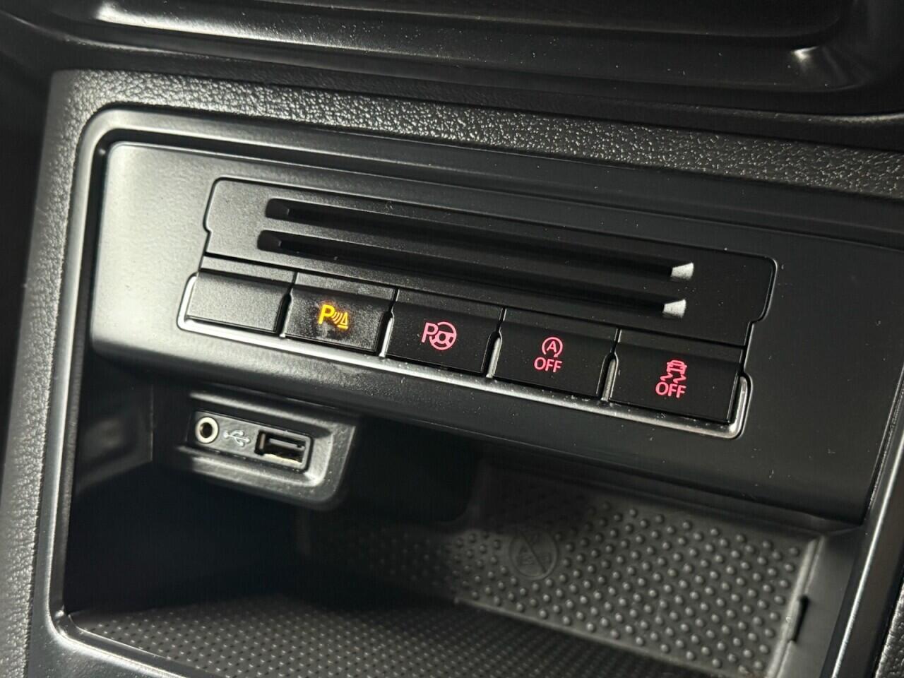 Volkswagen Tiguan view 20