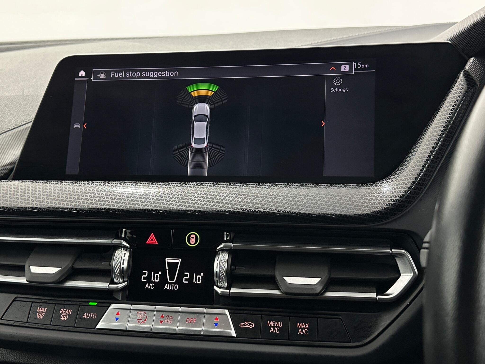 BMW 2 Series view 24