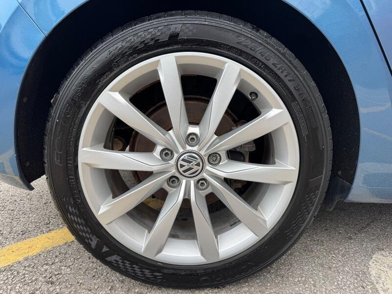 Volkswagen Golf SV view 11