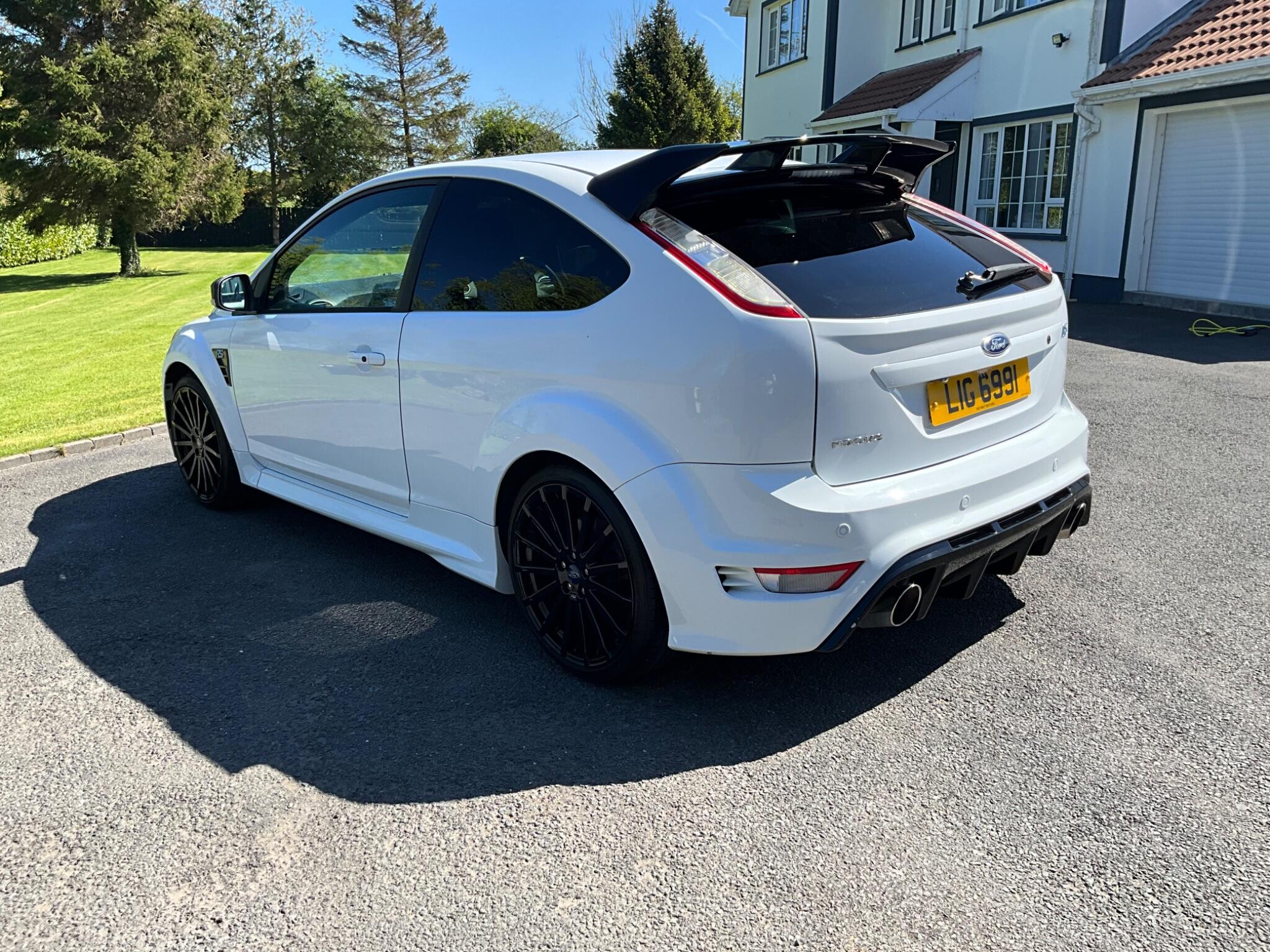 Ford Focus view 3