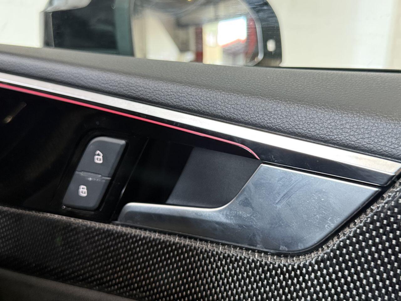 Audi S5 view 44