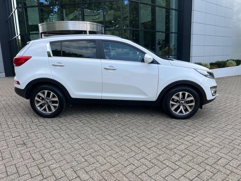 2015 Kia Sportage 1.7 CRDi EcoDynamics 2 2WD Euro 5 (s/s) 5dr • 20,853 miles image 16