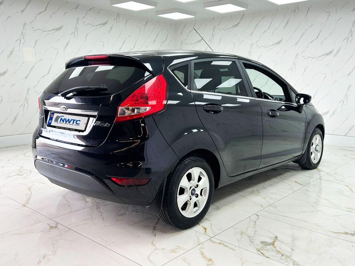 Ford Fiesta view 12