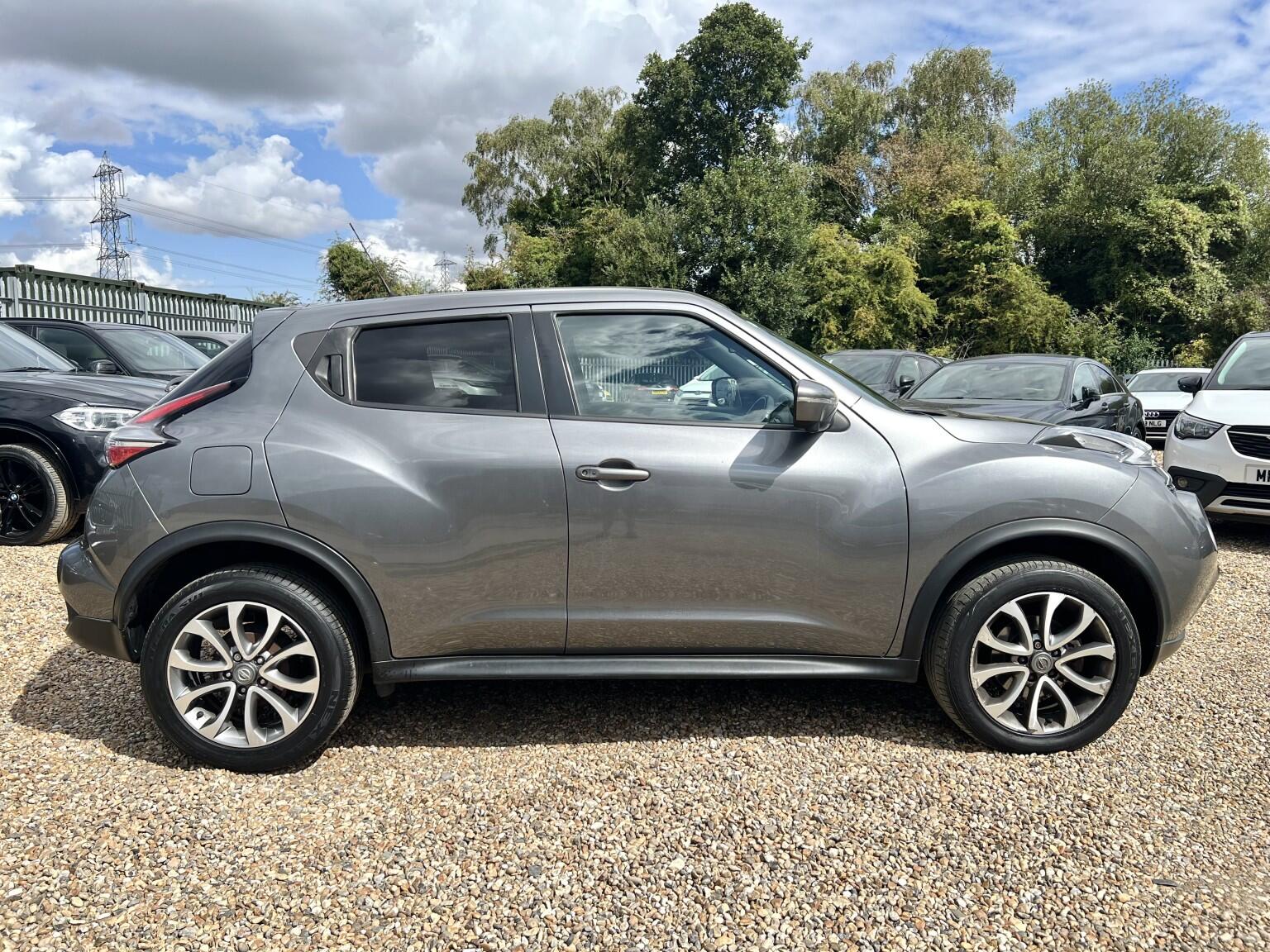 Nissan Juke view 2