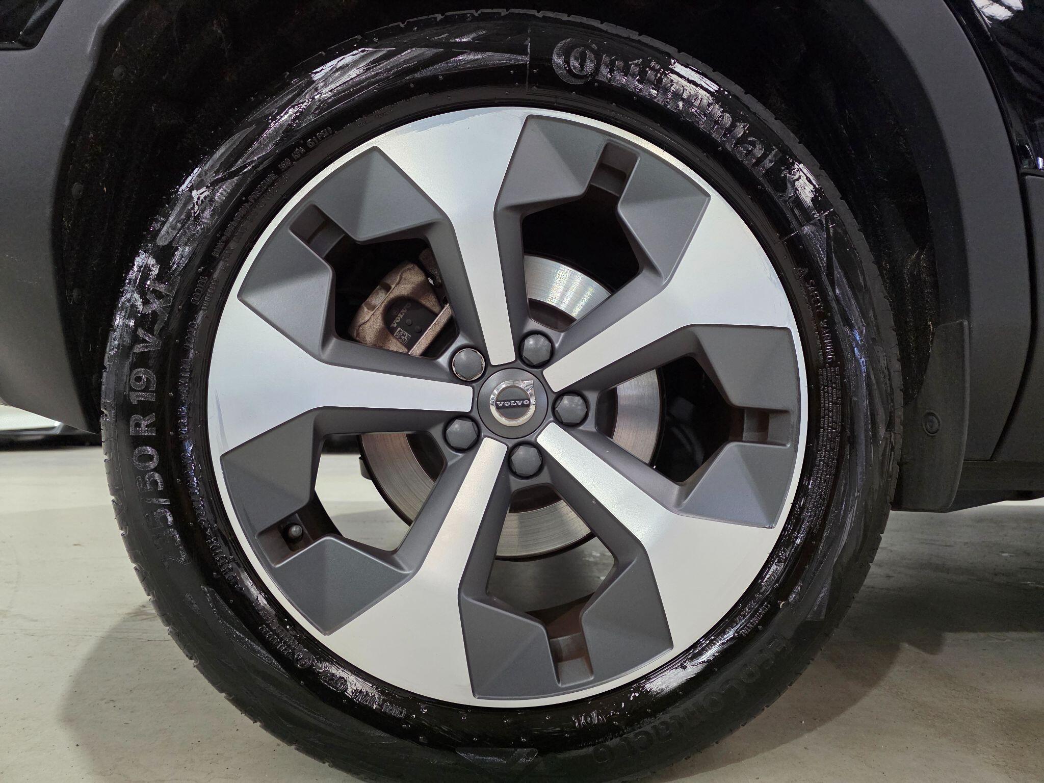 Volvo XC40 view 38