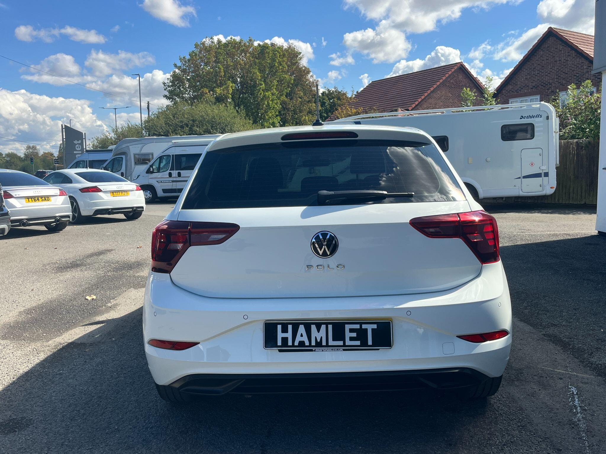 Volkswagen Polo view 4