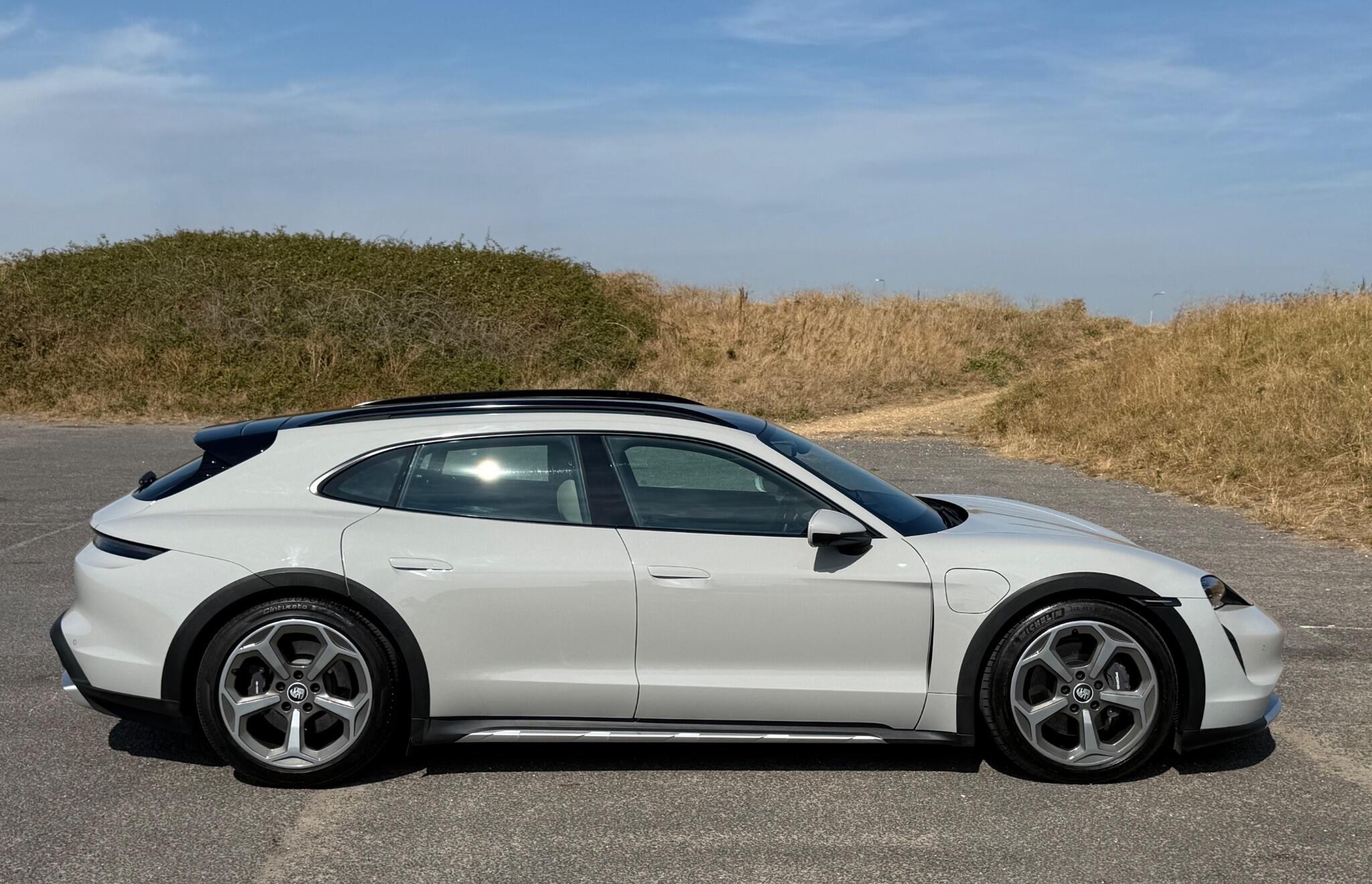 Porsche Taycan view 78