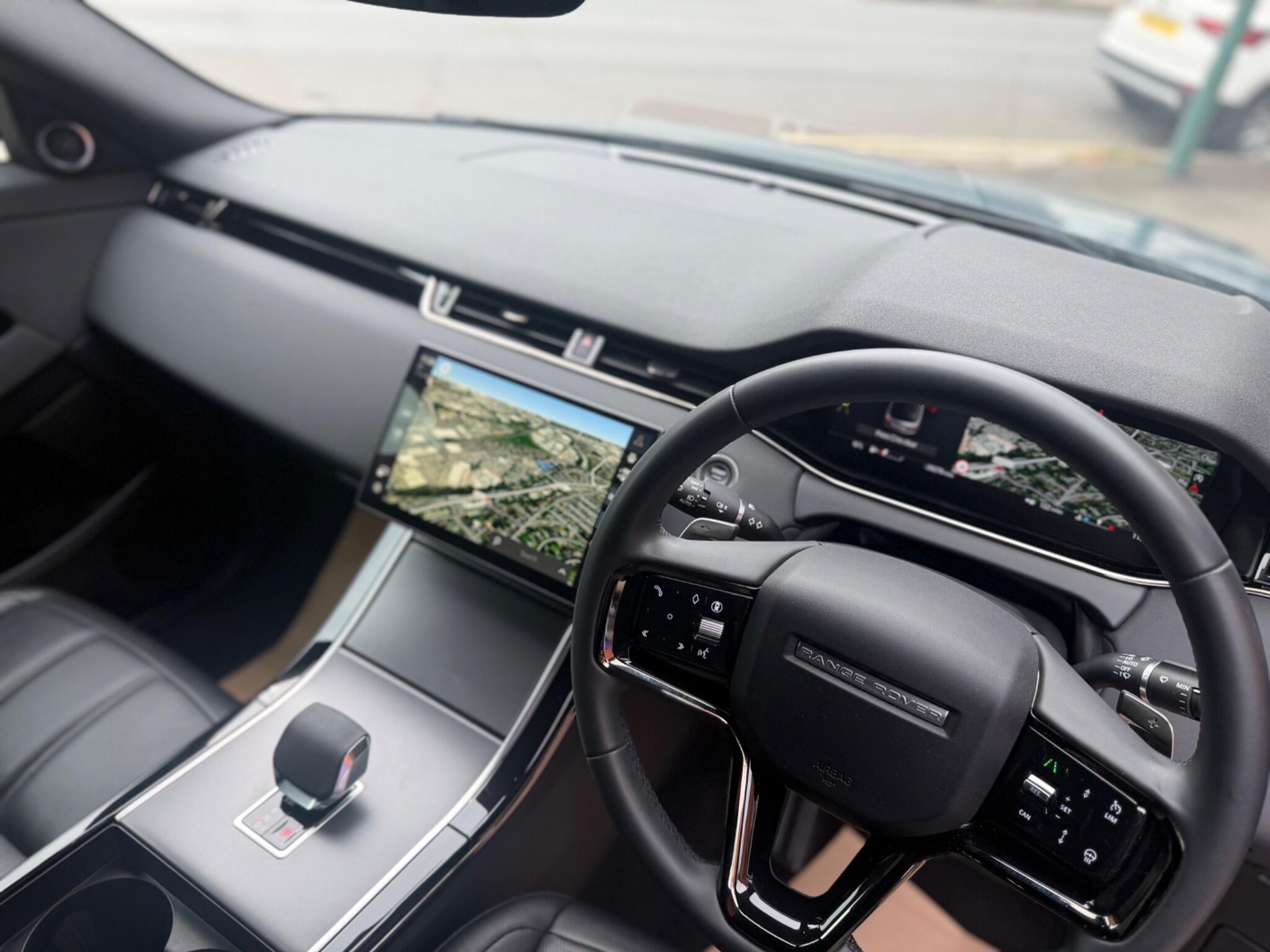 Land Rover Range Rover Evoque view 27
