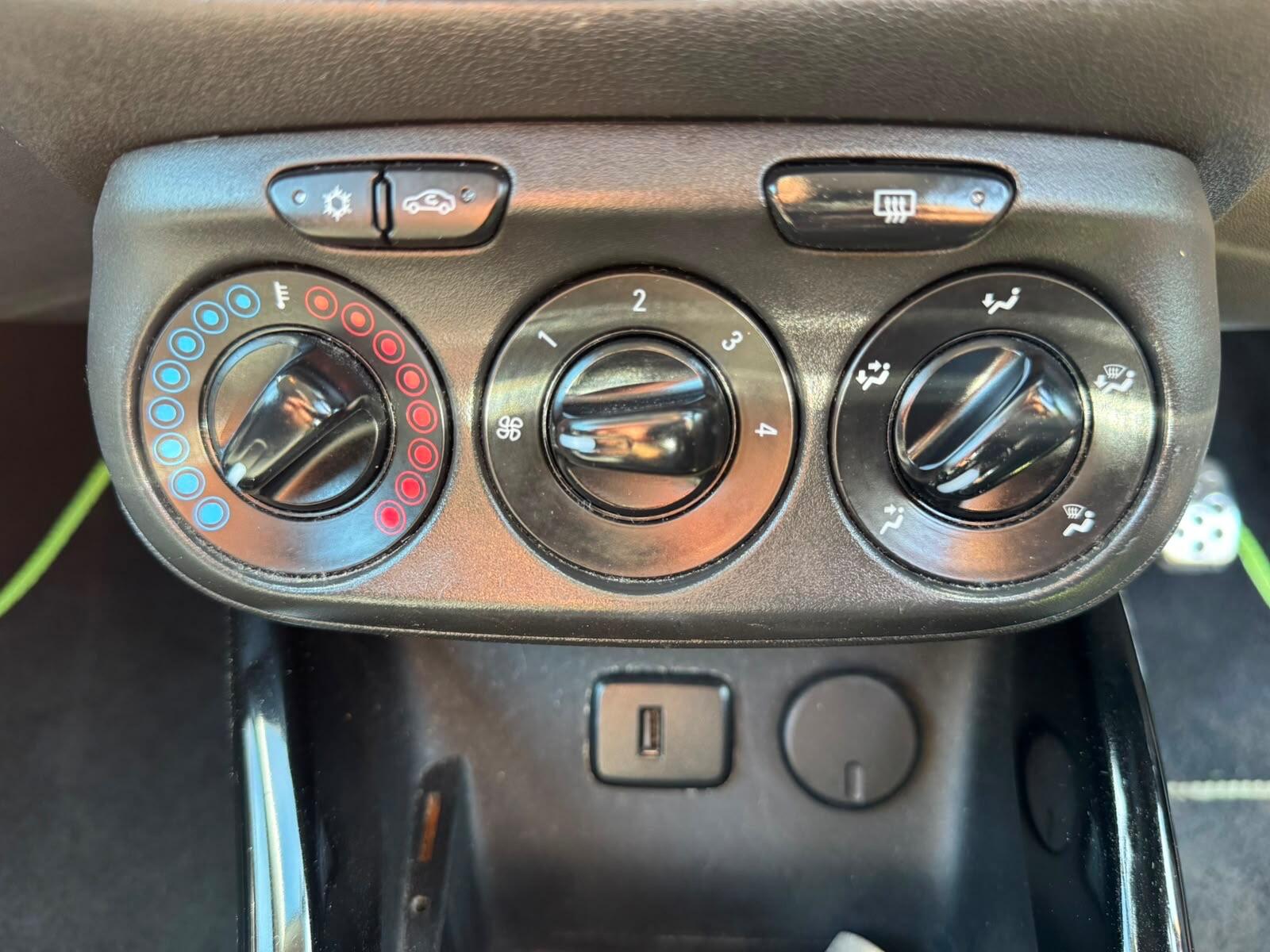 Vauxhall Corsa view 28