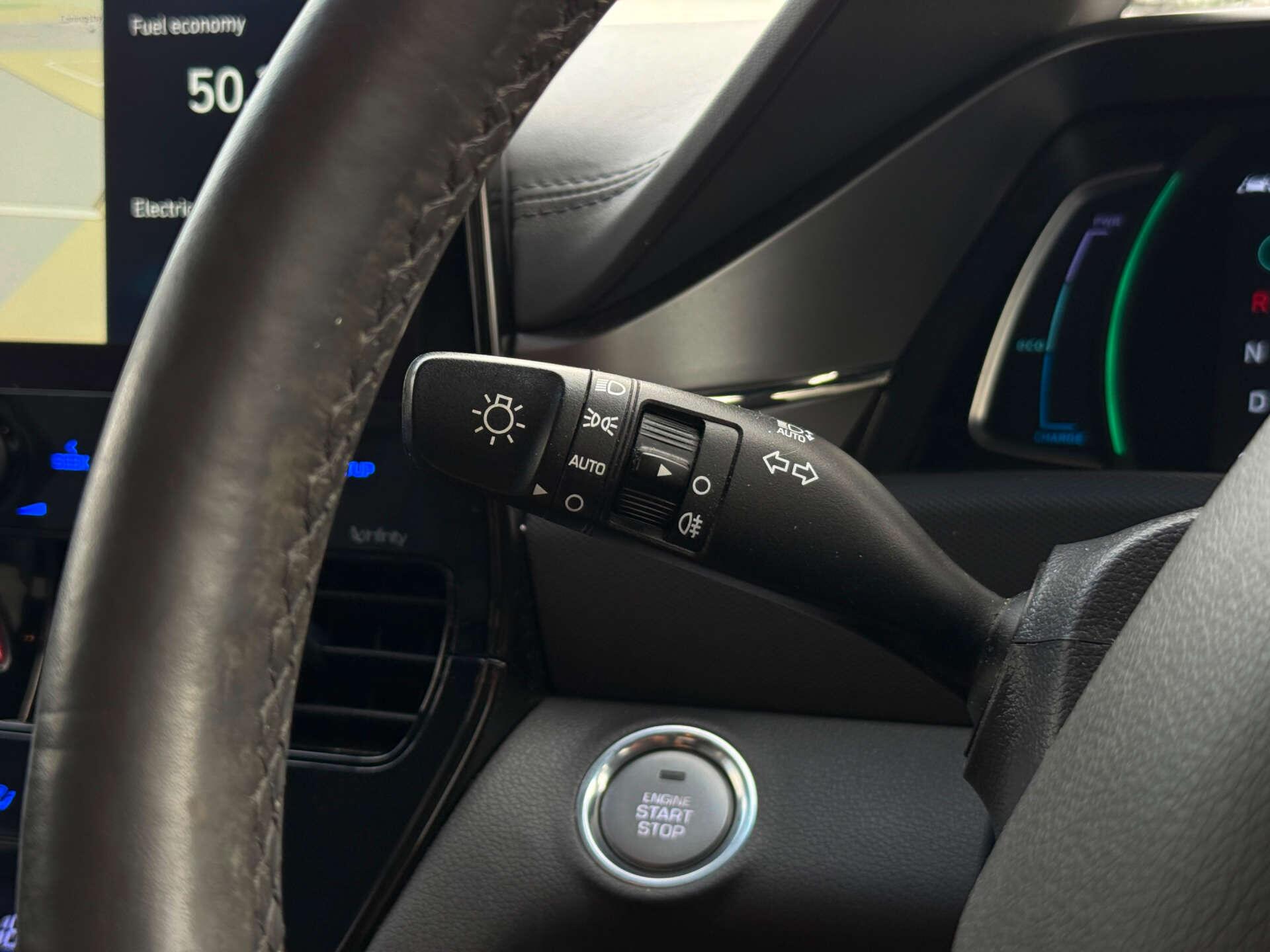 Hyundai Ioniq view 52