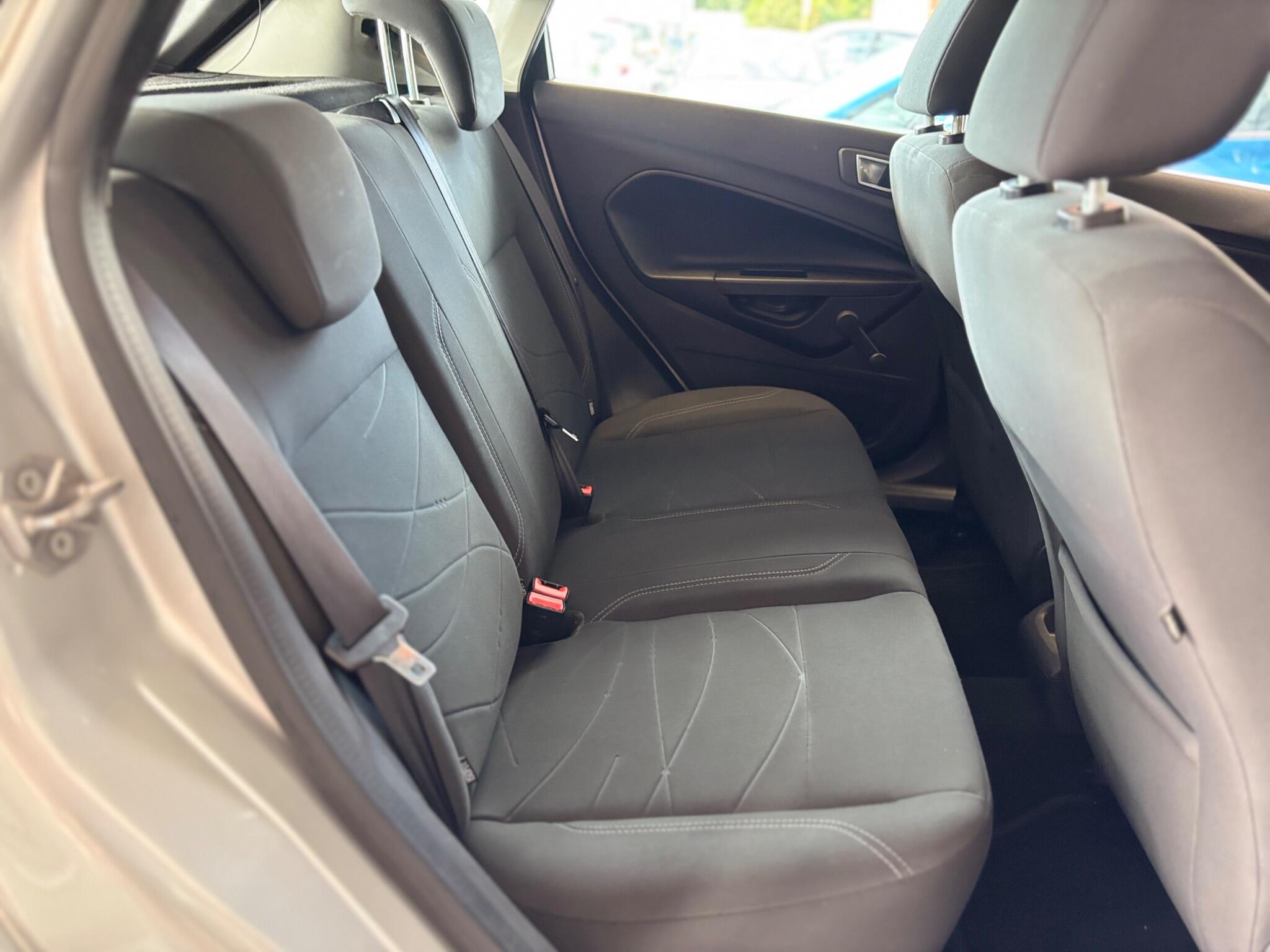 Ford Fiesta view 12