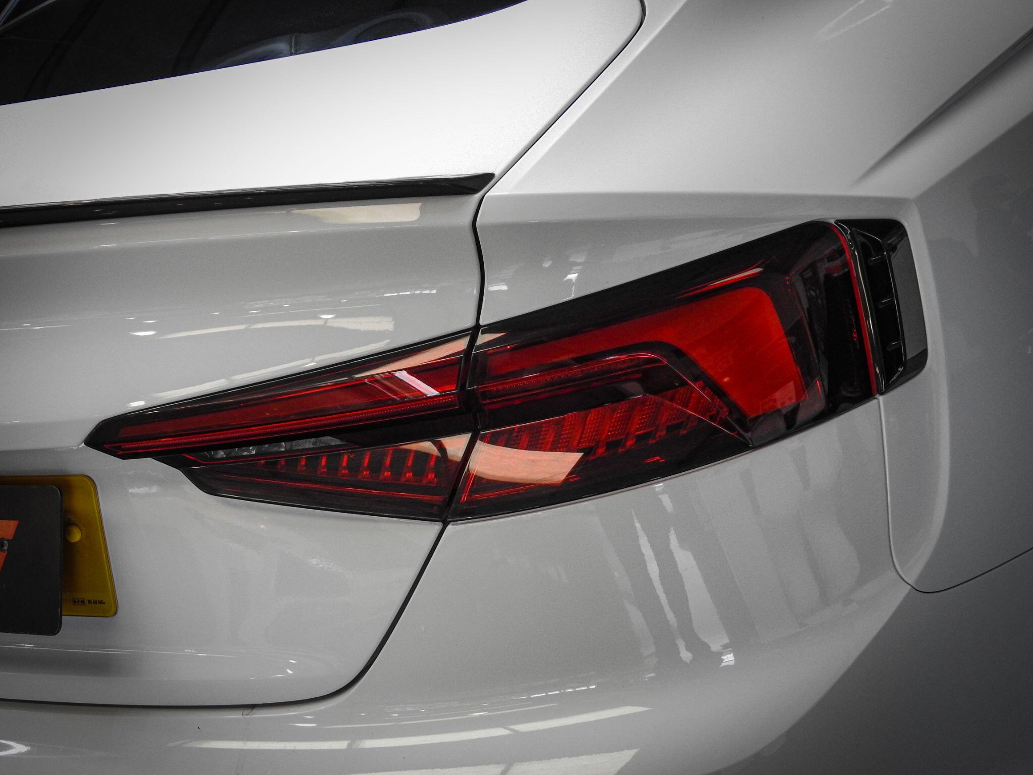 Audi RS5 view 18