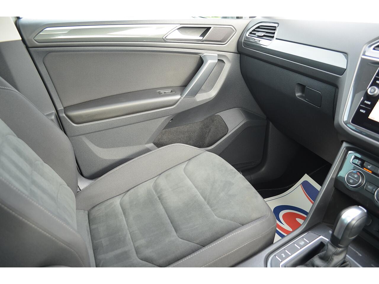 Volkswagen Tiguan view 24
