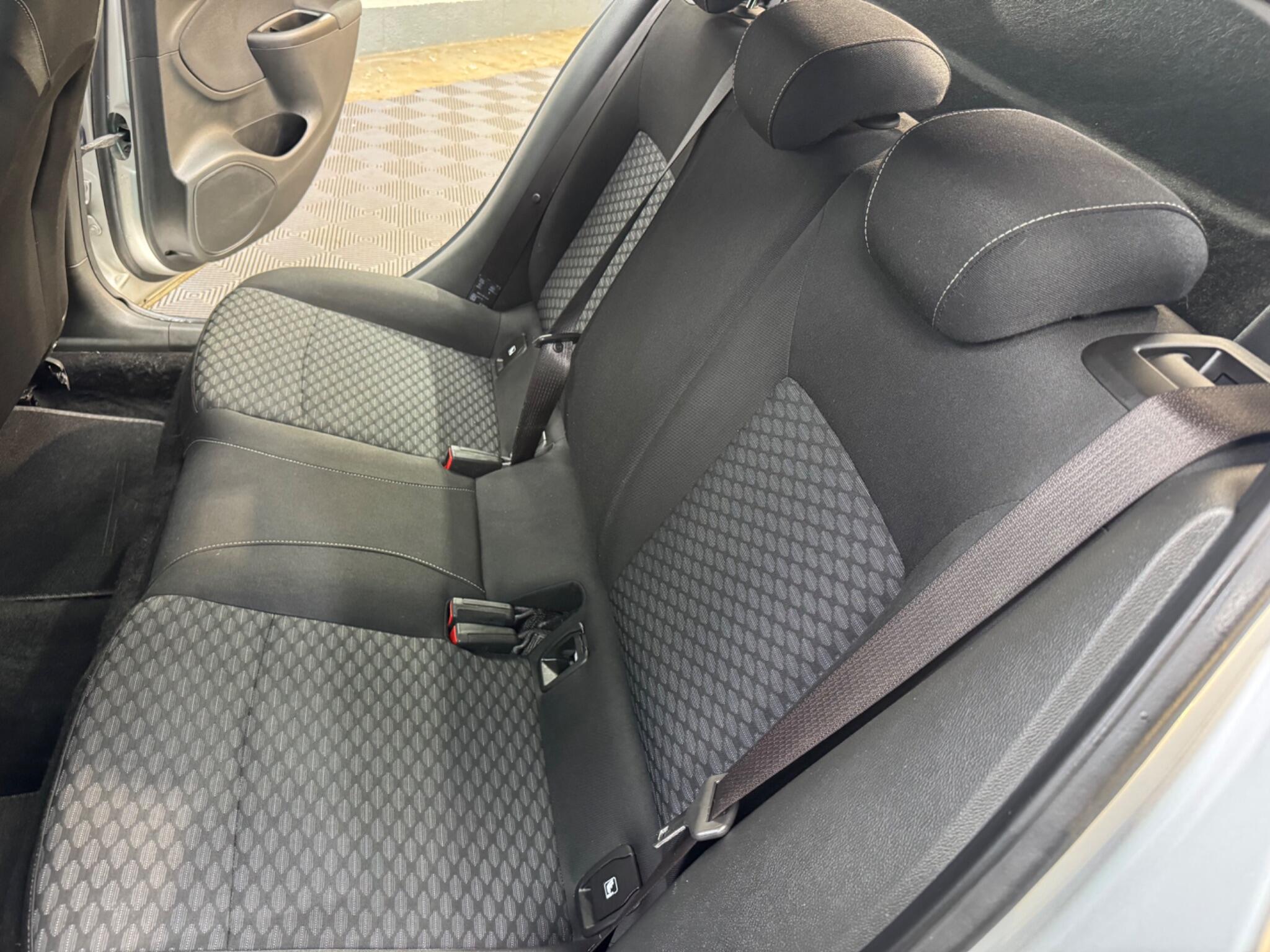 Vauxhall Astra view 36