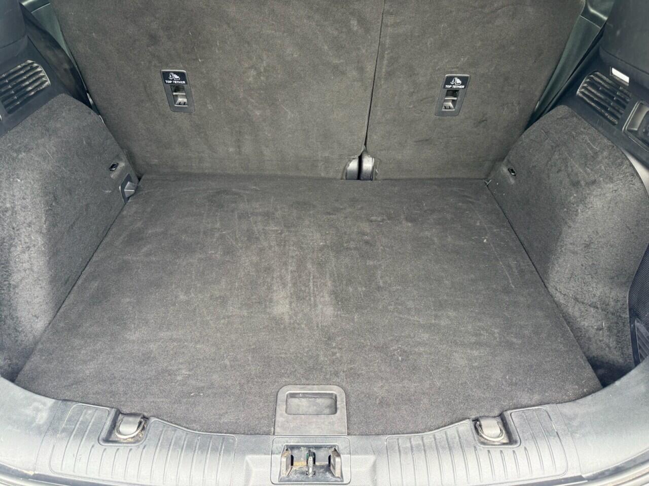 Ford Kuga view 16