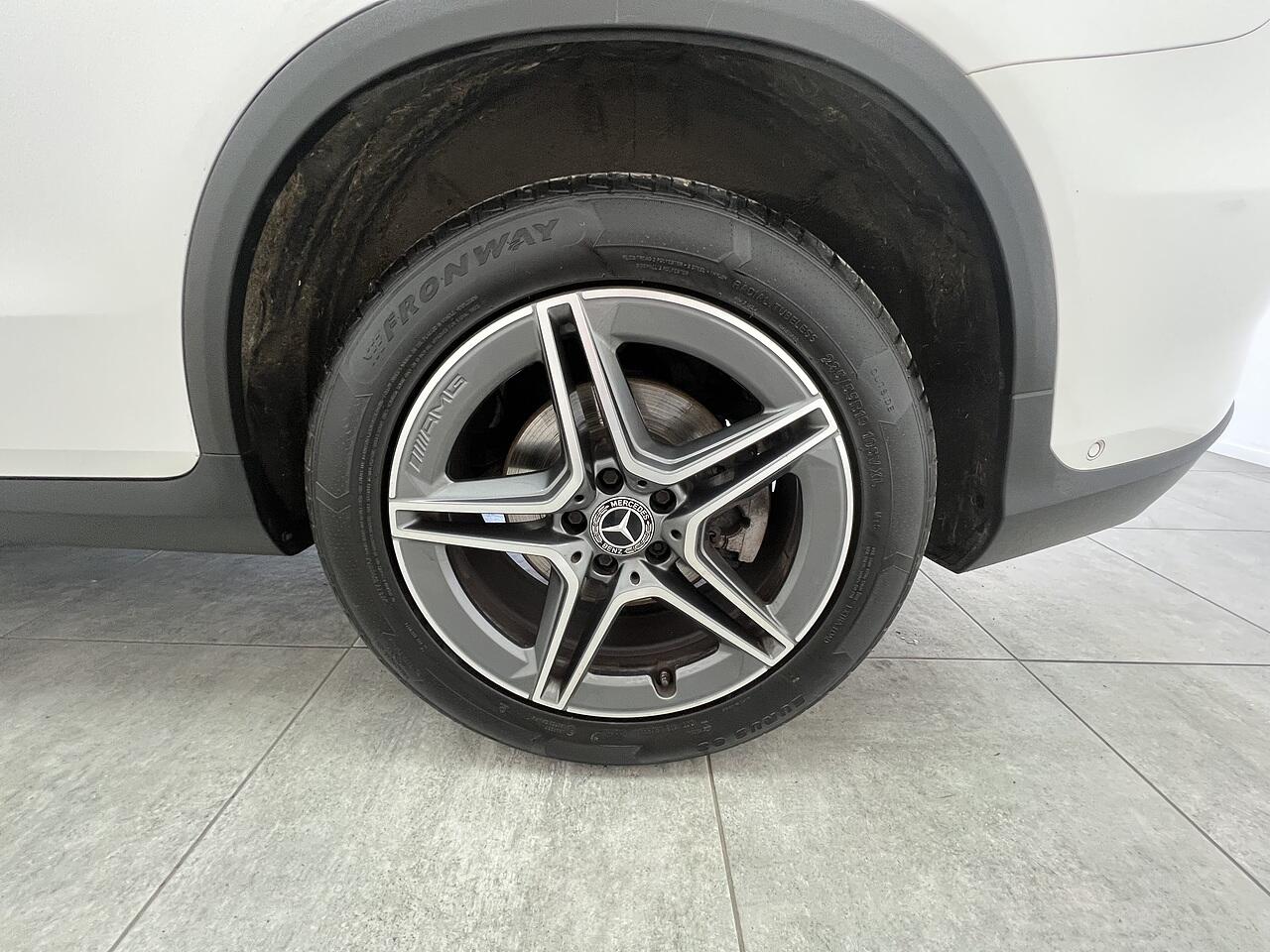 Mercedes-Benz GLC view 22