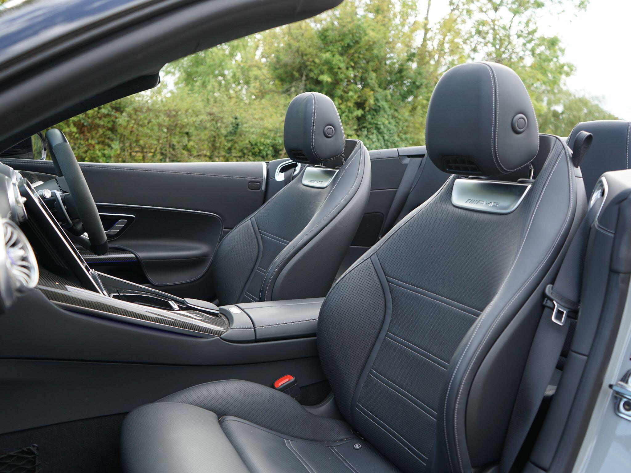 Mercedes-Benz SL view 13