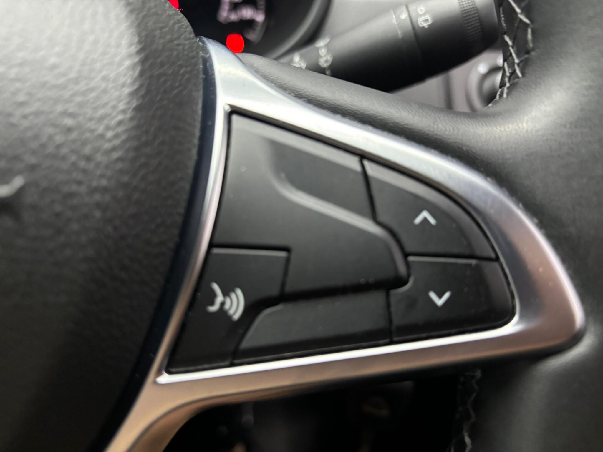 Dacia Duster view 16