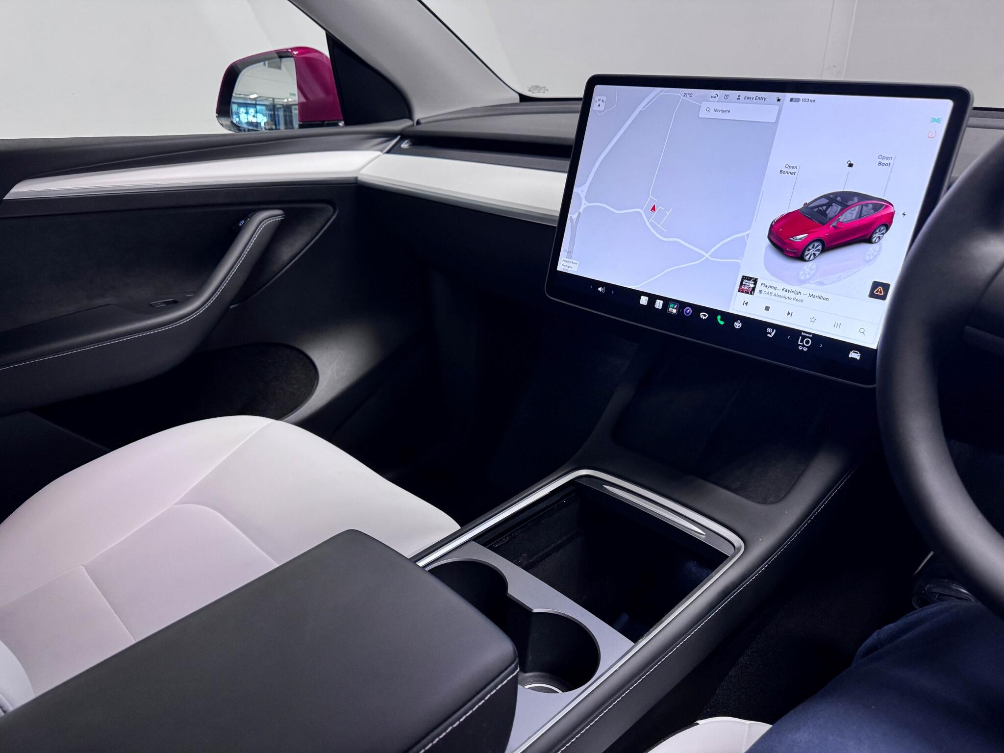Tesla Model Y view 35
