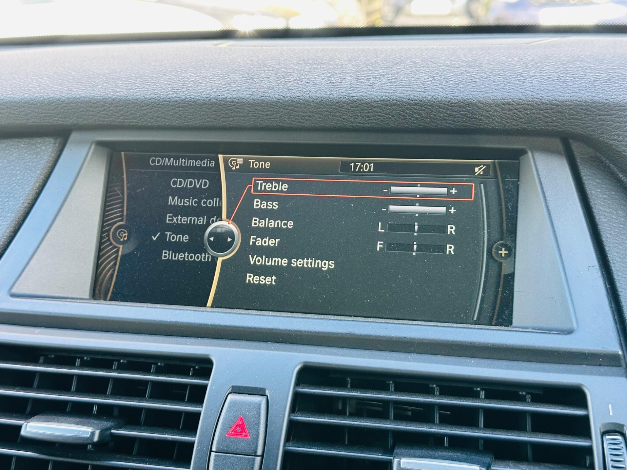 BMW X6 view 34
