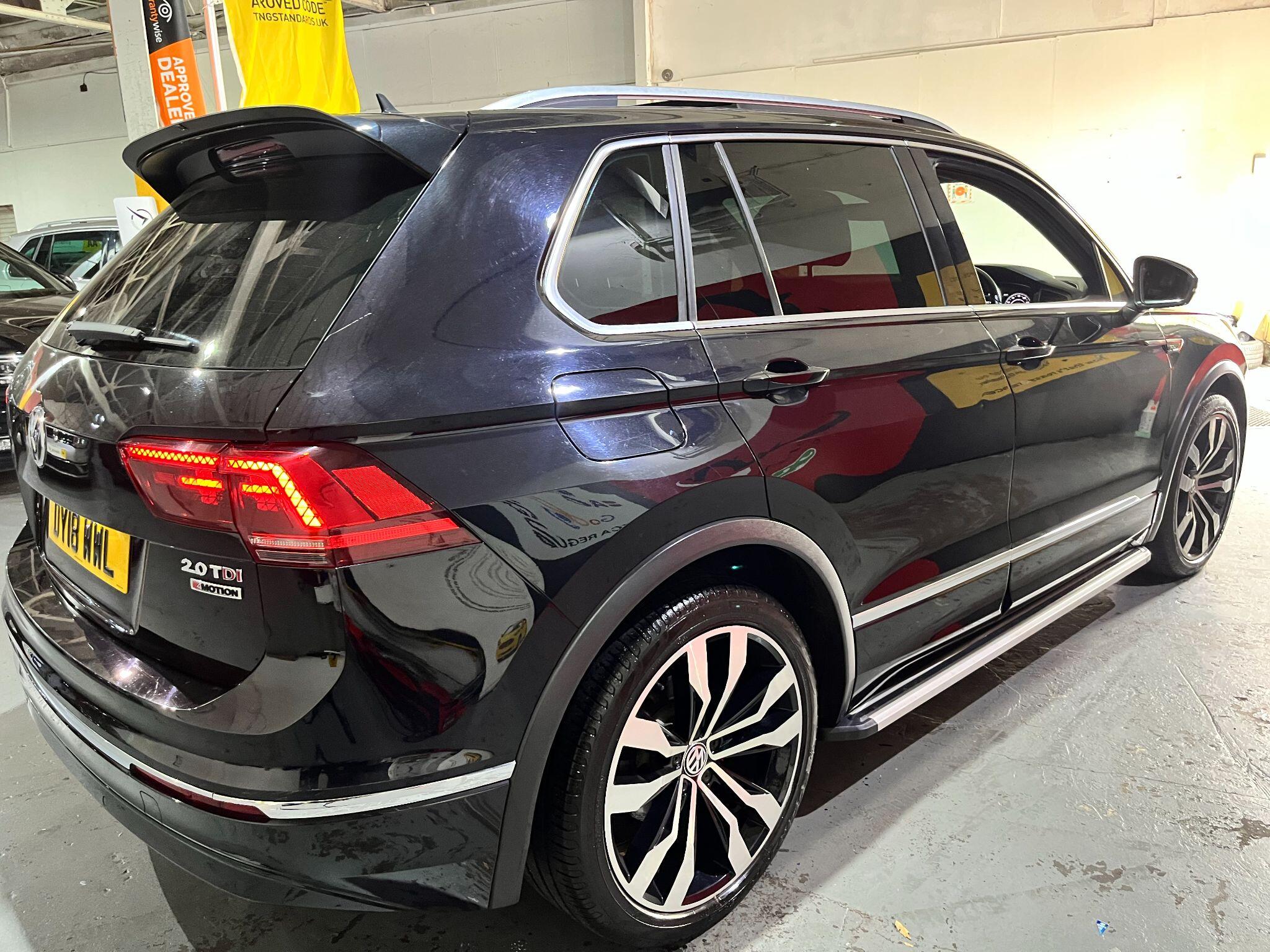 Volkswagen Tiguan view 24