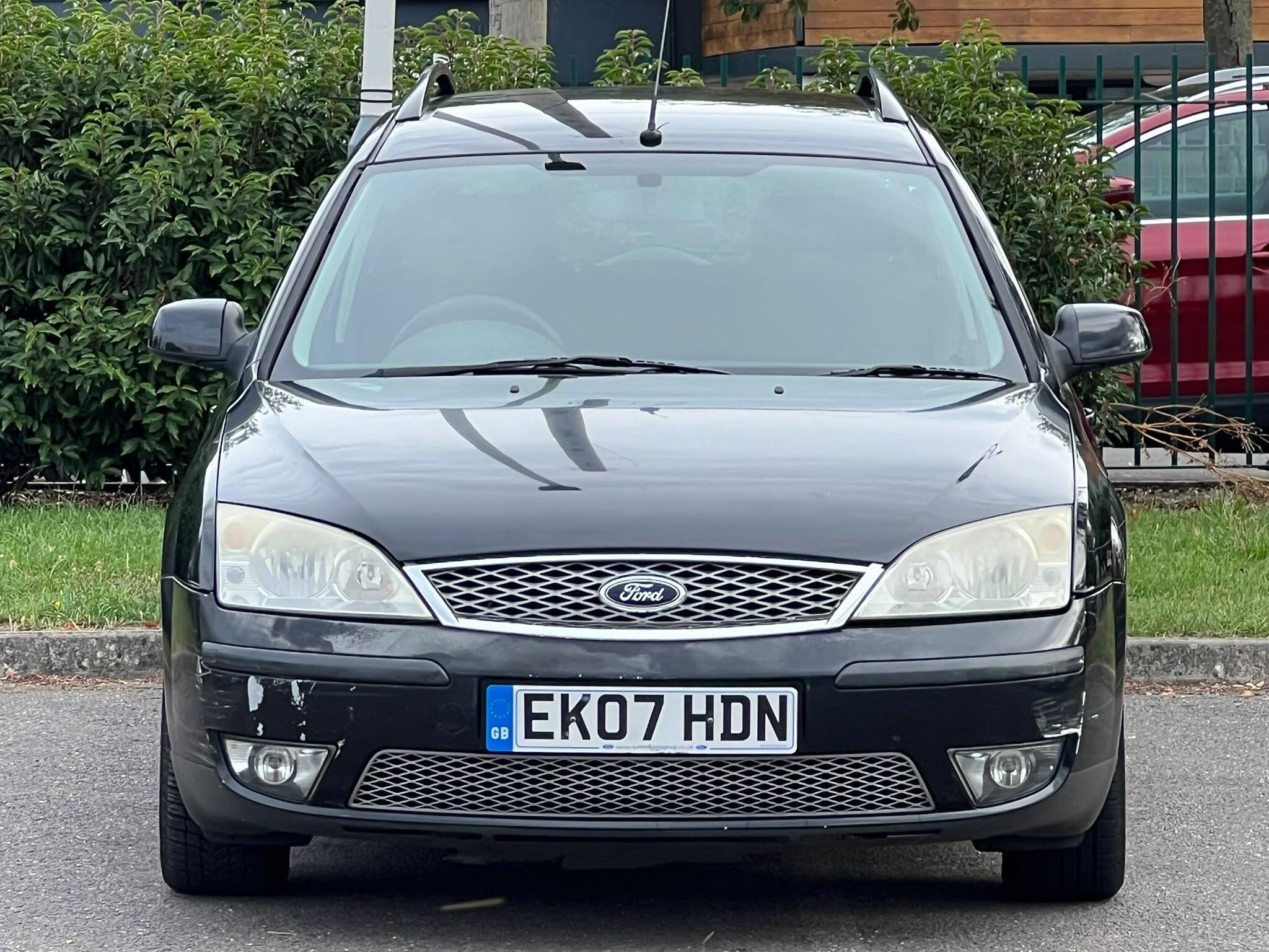 Ford Mondeo view 3
