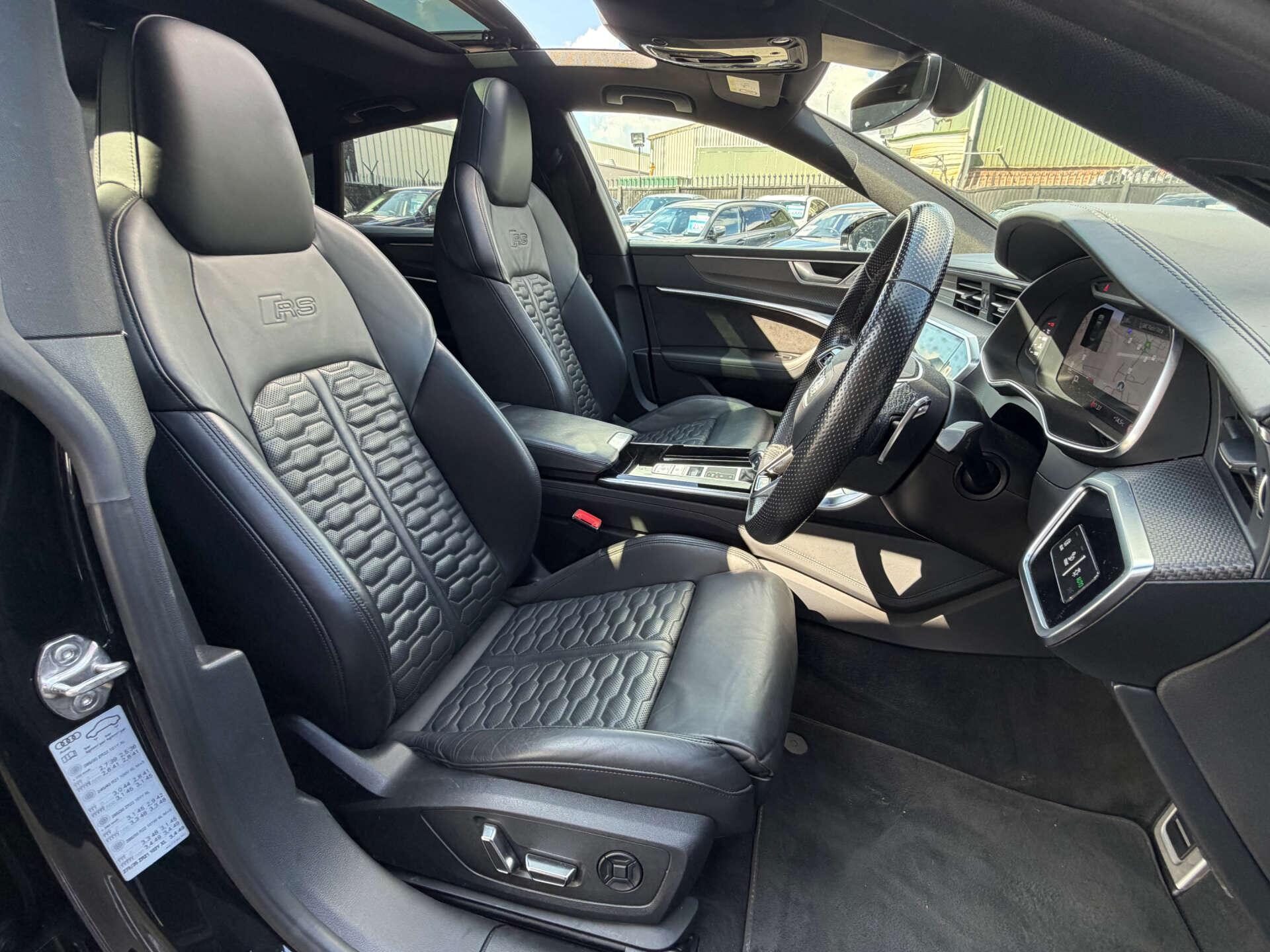 Audi RS7 view 10