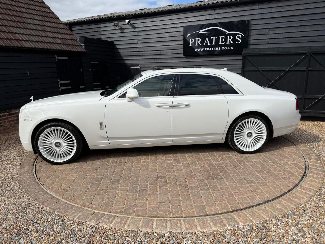 Rolls-Royce Ghost view 67