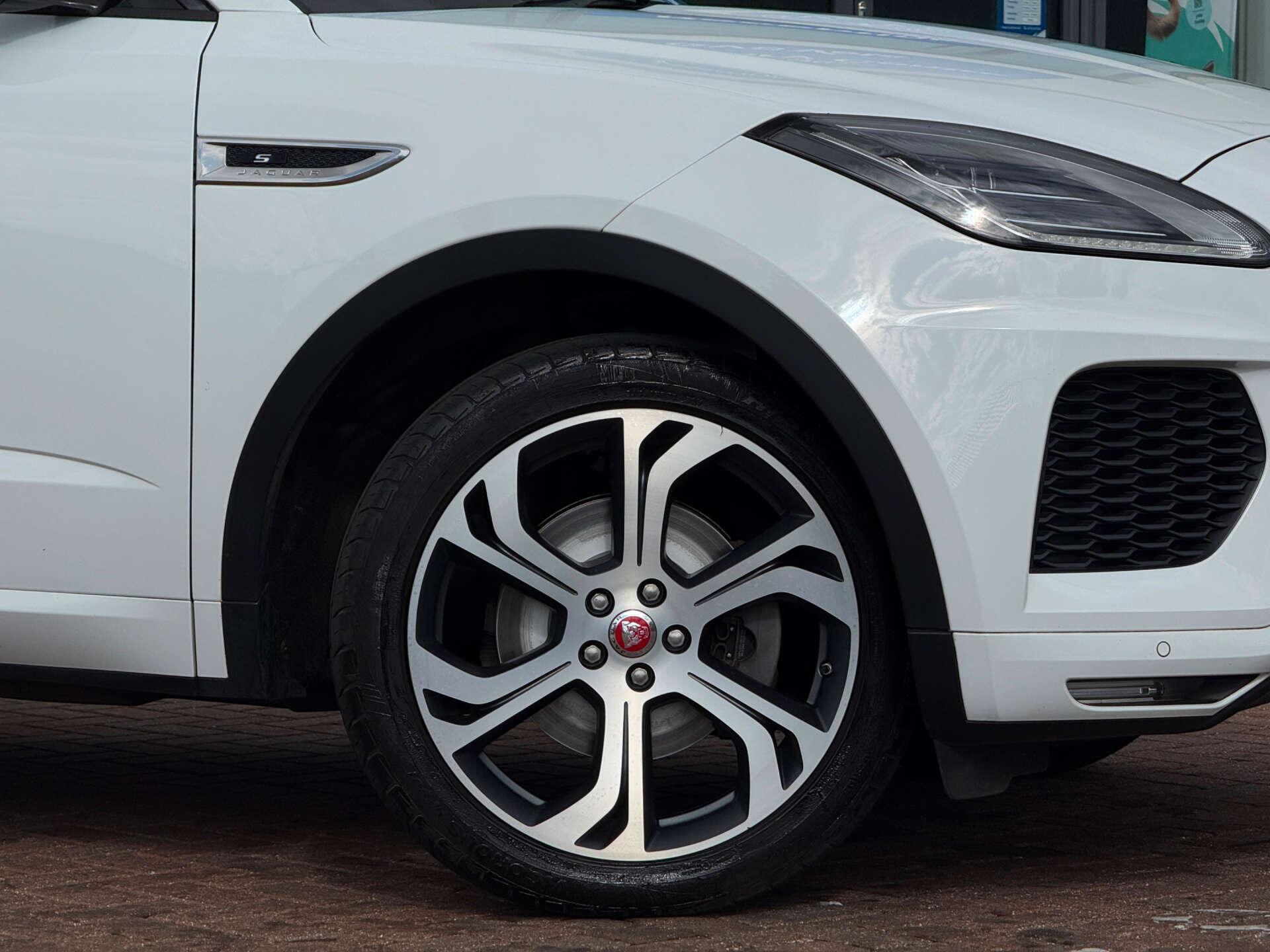 Jaguar E-Pace view 19