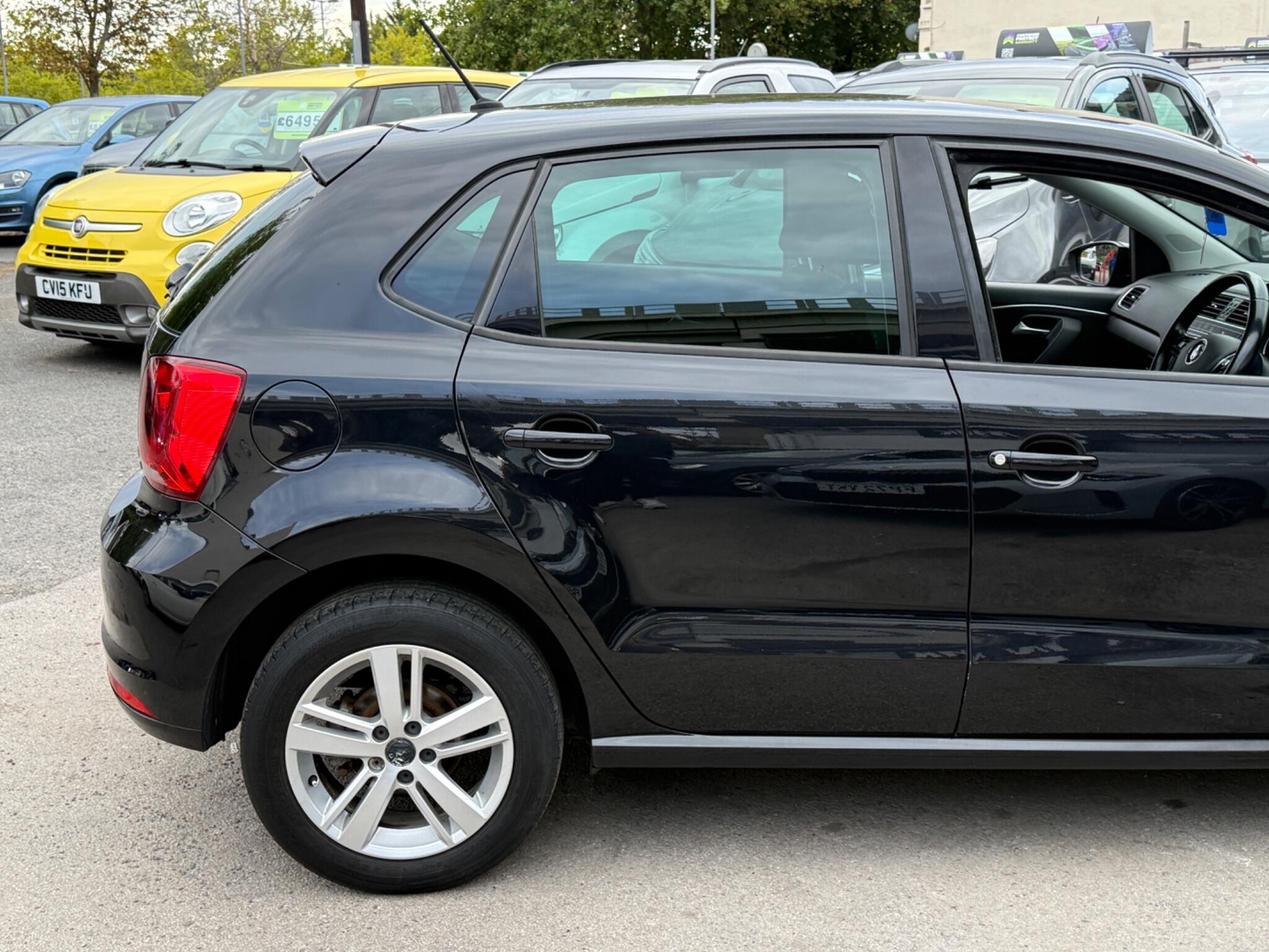 Volkswagen Polo - Image 21
