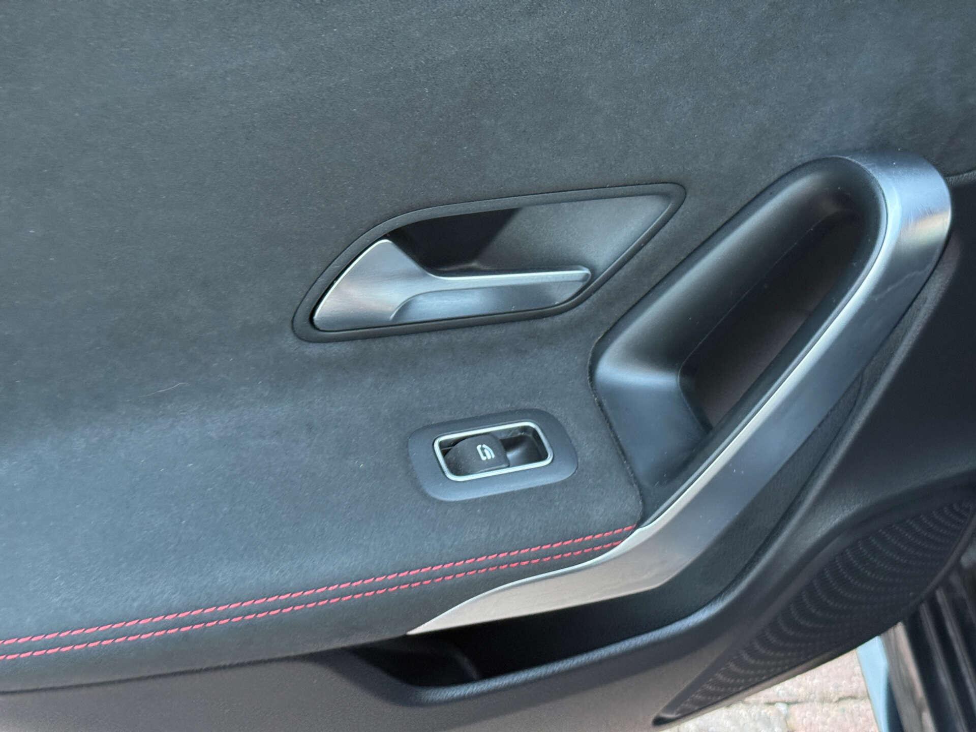Mercedes-Benz A-Class view 34