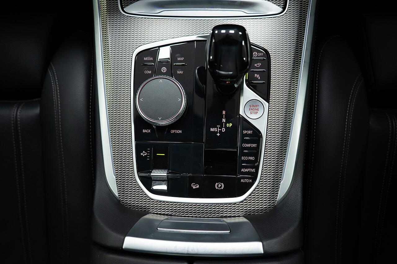 BMW X5 view 26