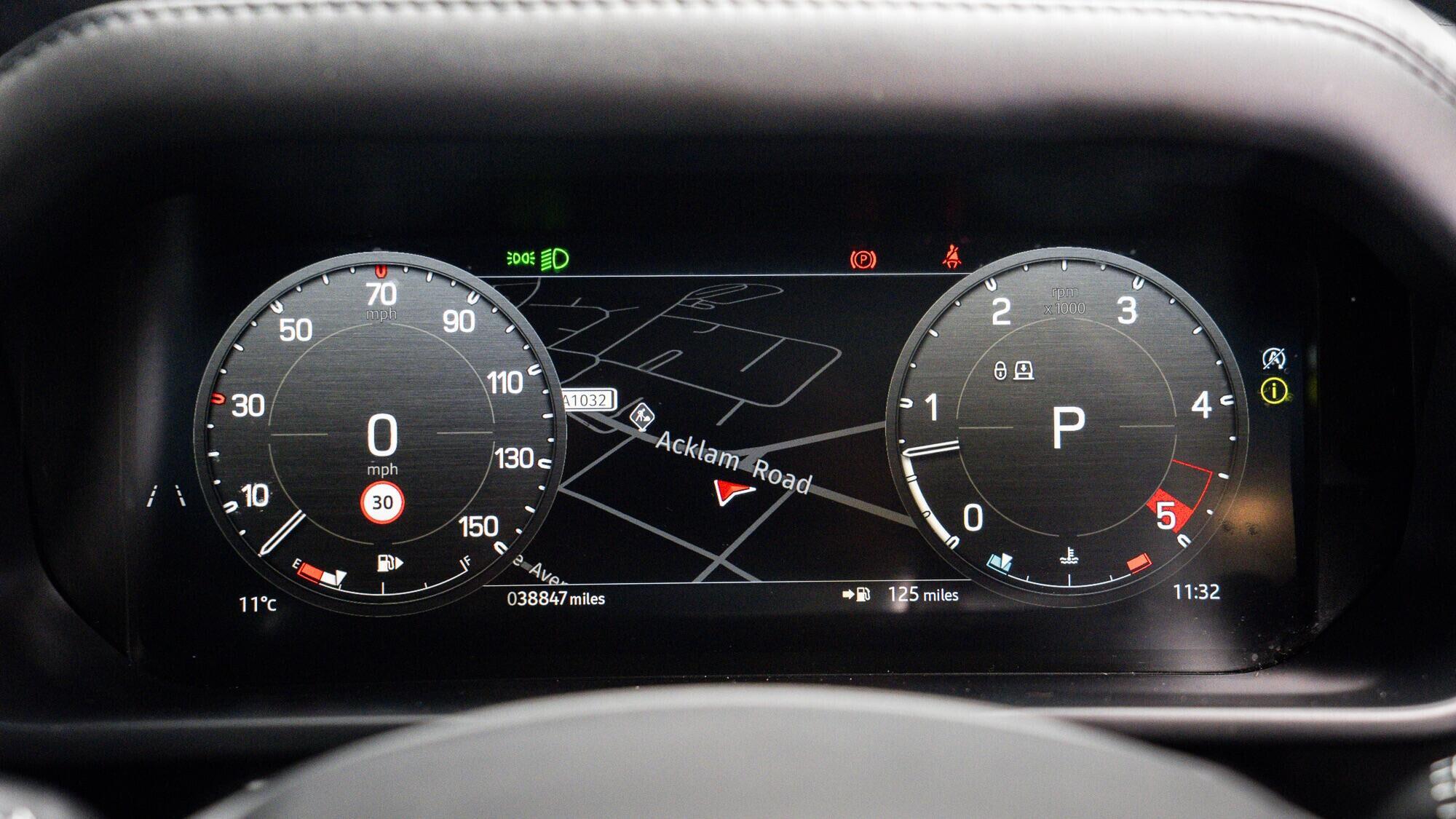 Land Rover Defender view 18