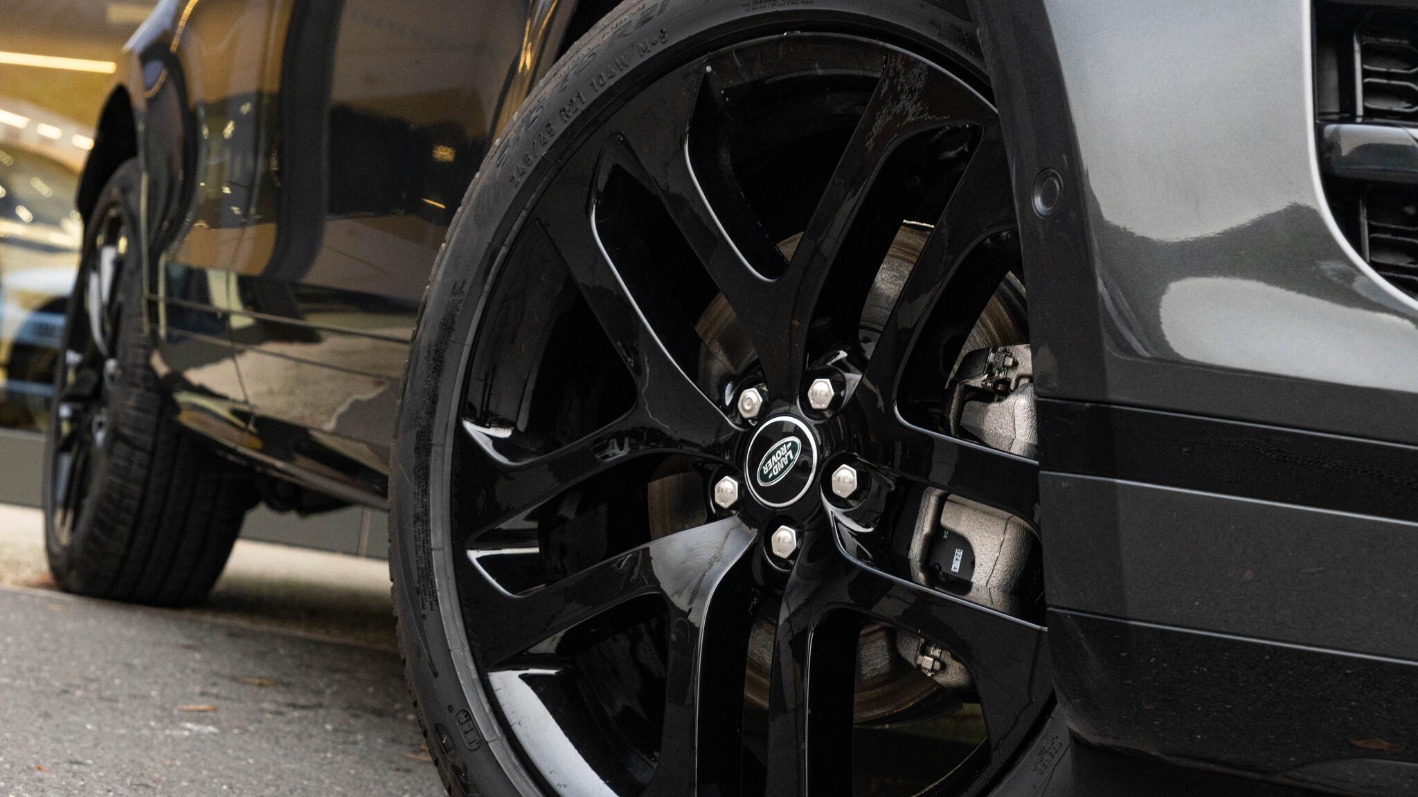 Land Rover Range Rover Evoque view 28