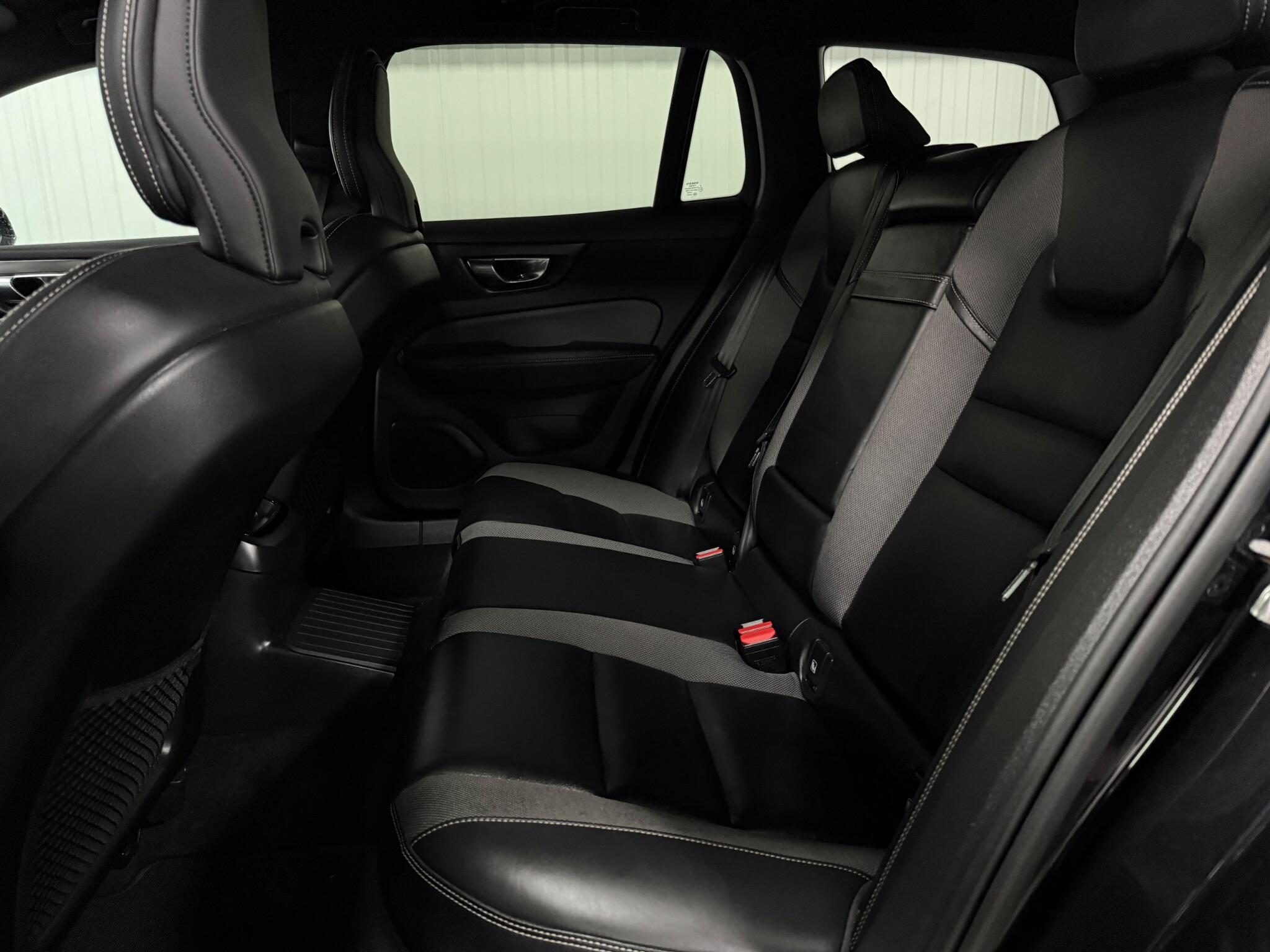 Volvo V60 view 19