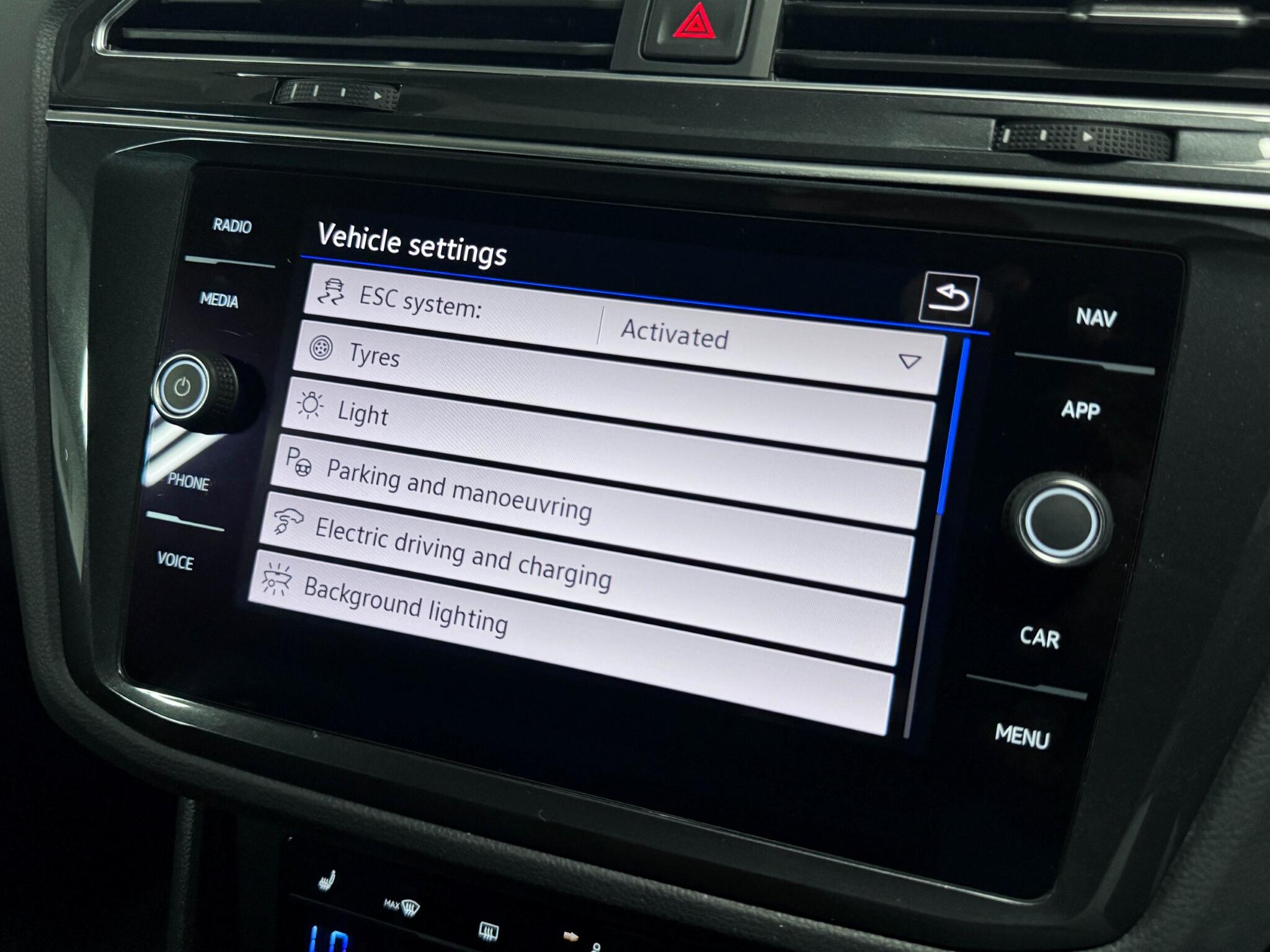 Volkswagen Tiguan view 58