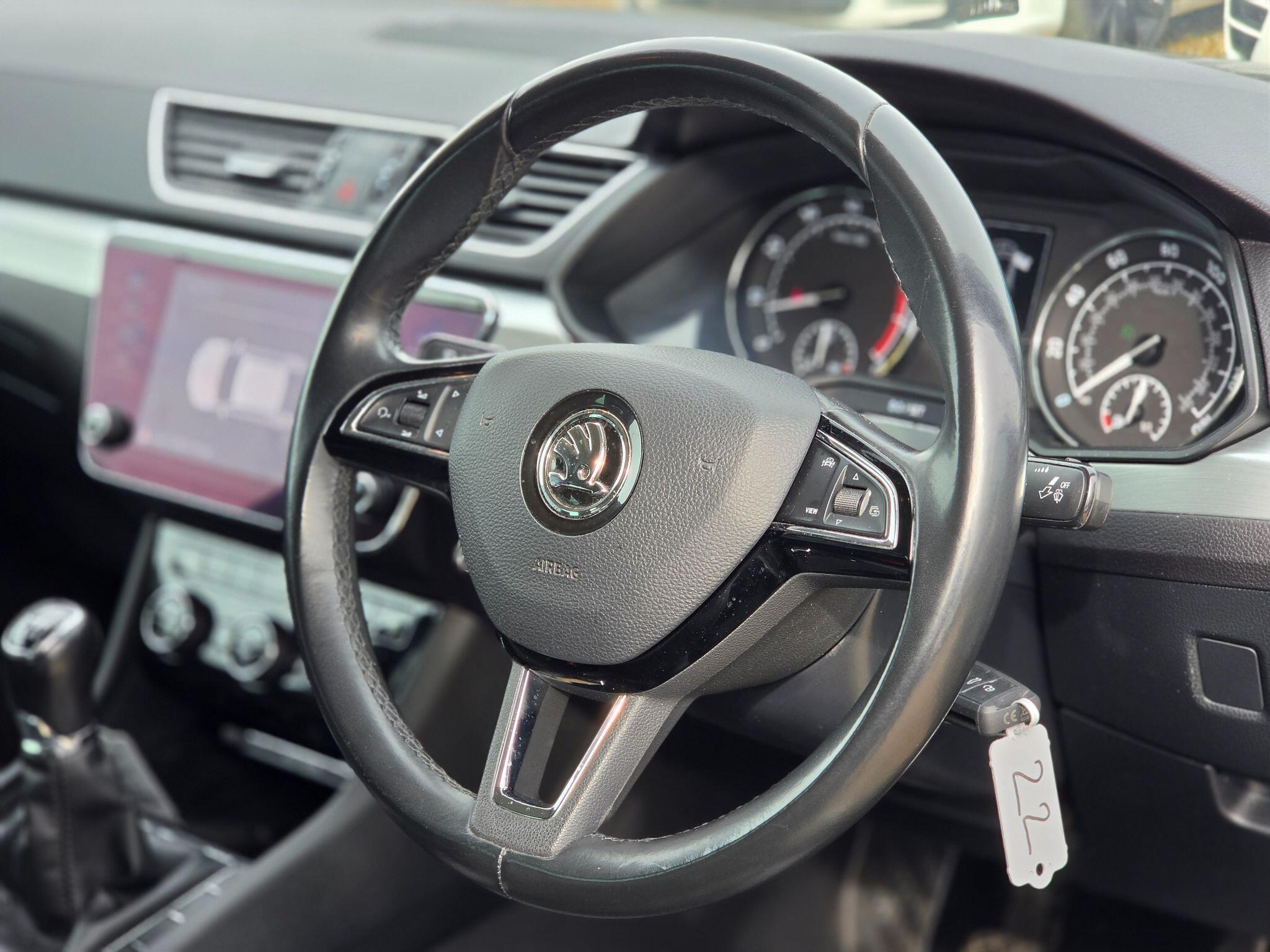 Skoda Superb view 12