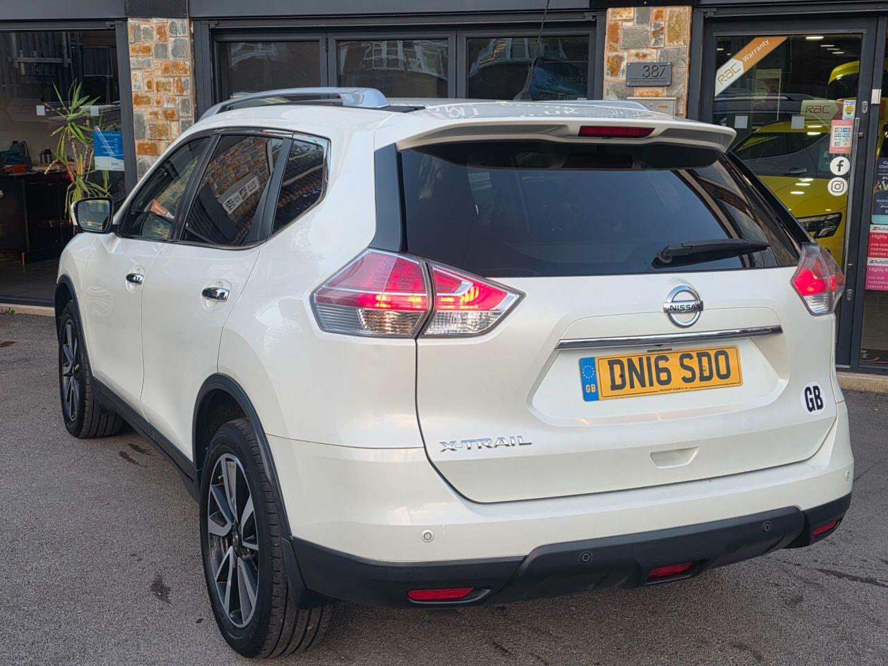 Nissan X-Trail view 23