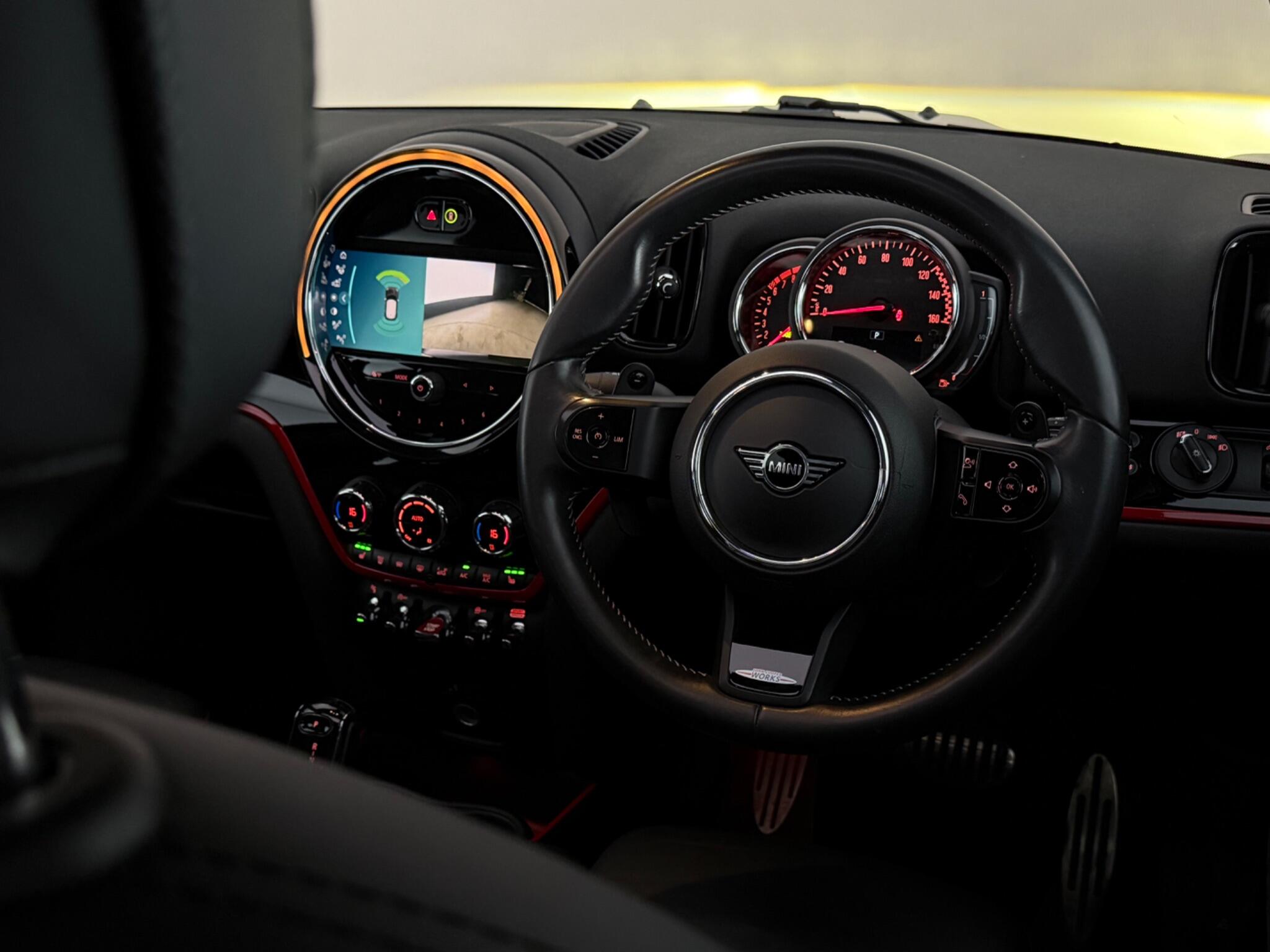 Mini Countryman view 12