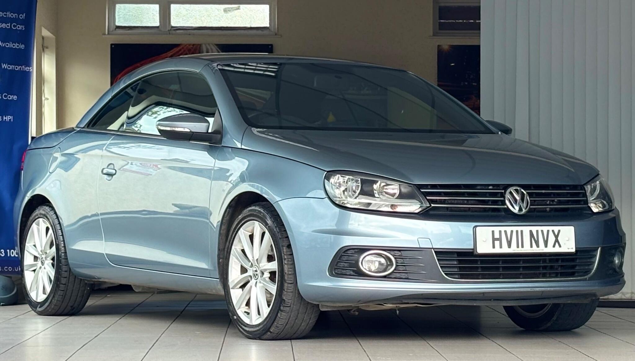 2011 Volkswagen Eos in Blue for sale
