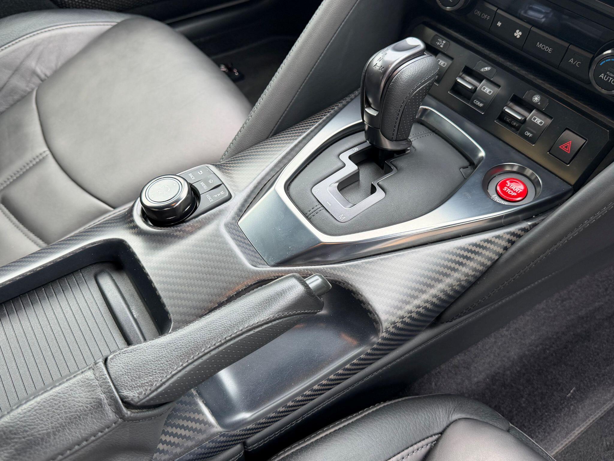 Nissan GT-R view 18