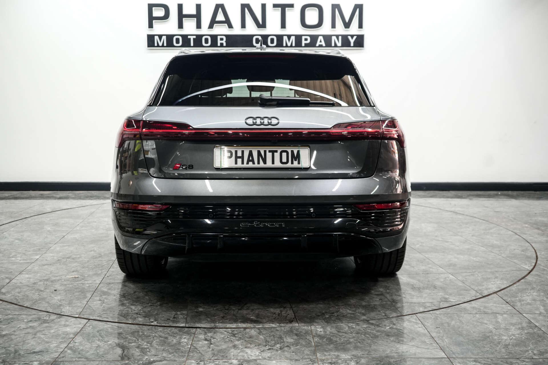 Audi Q8 E-Tron view 4