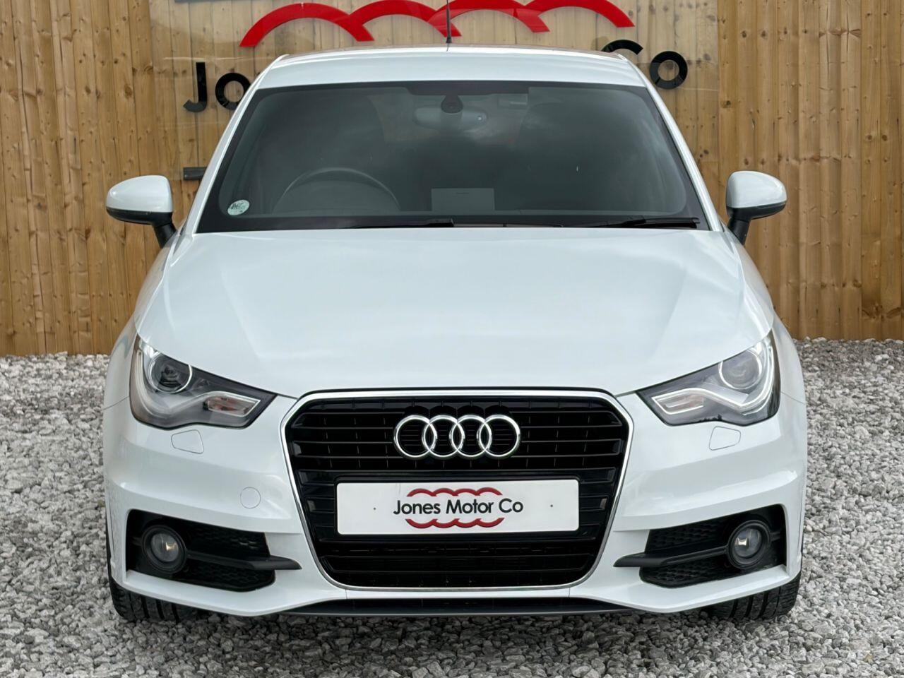 Audi A1 view 3